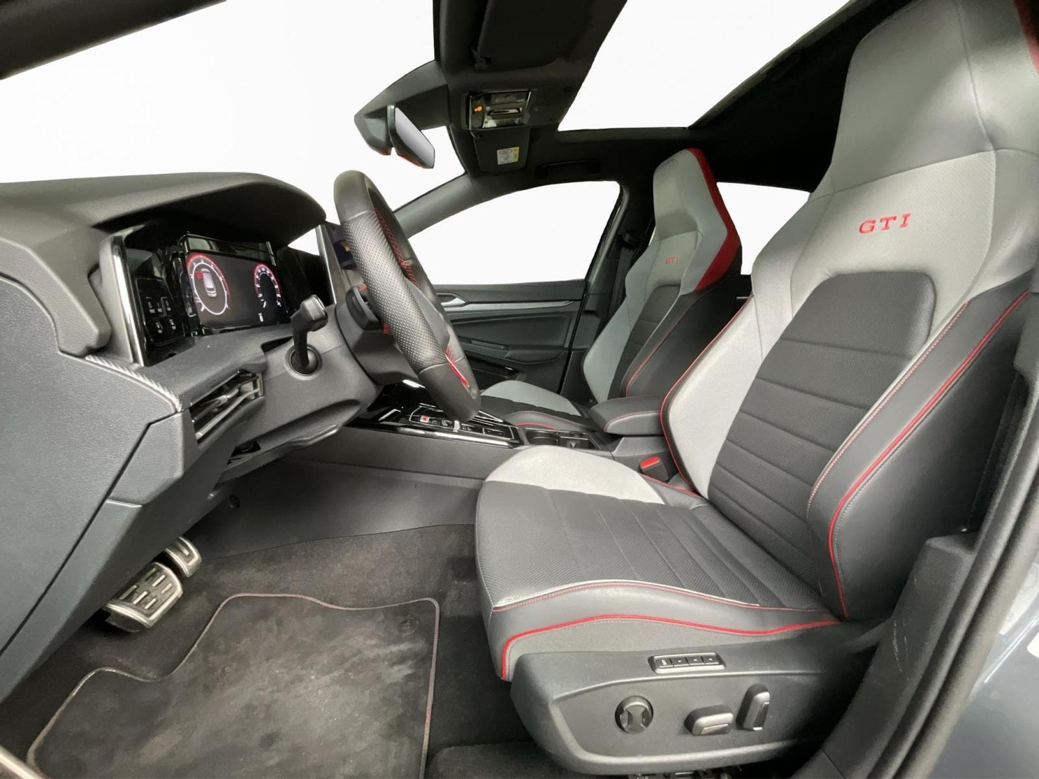 VW Golf GTI+DSG+Pano+Matrix-LED+P.Tech.+Stand-H. (2025) - Photo 9