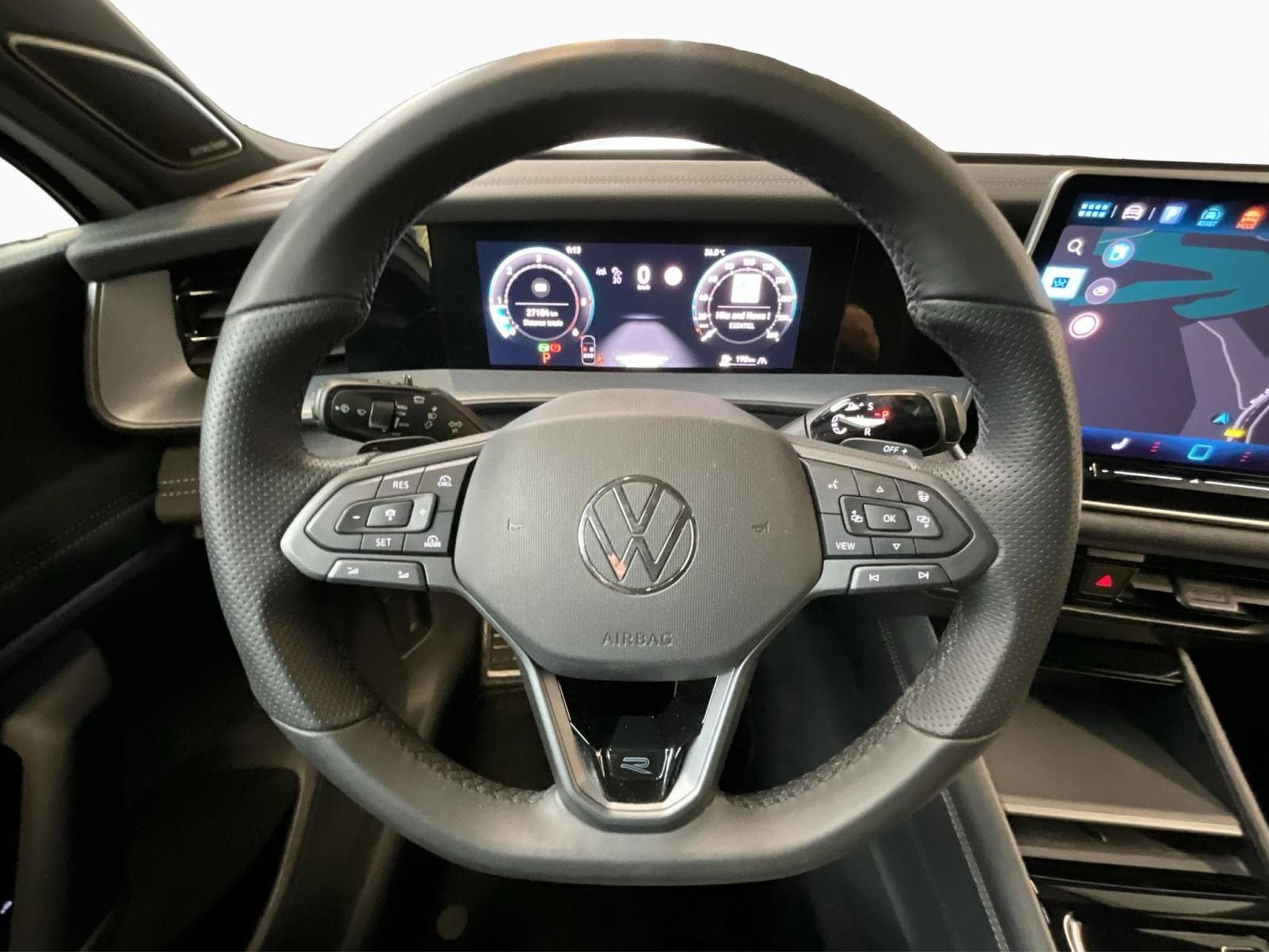 VW Tayron R-Line+DSG+4M+Black-Style+Pano+IQ-Drive+P.Info.+AHK (2025) - Photo 10