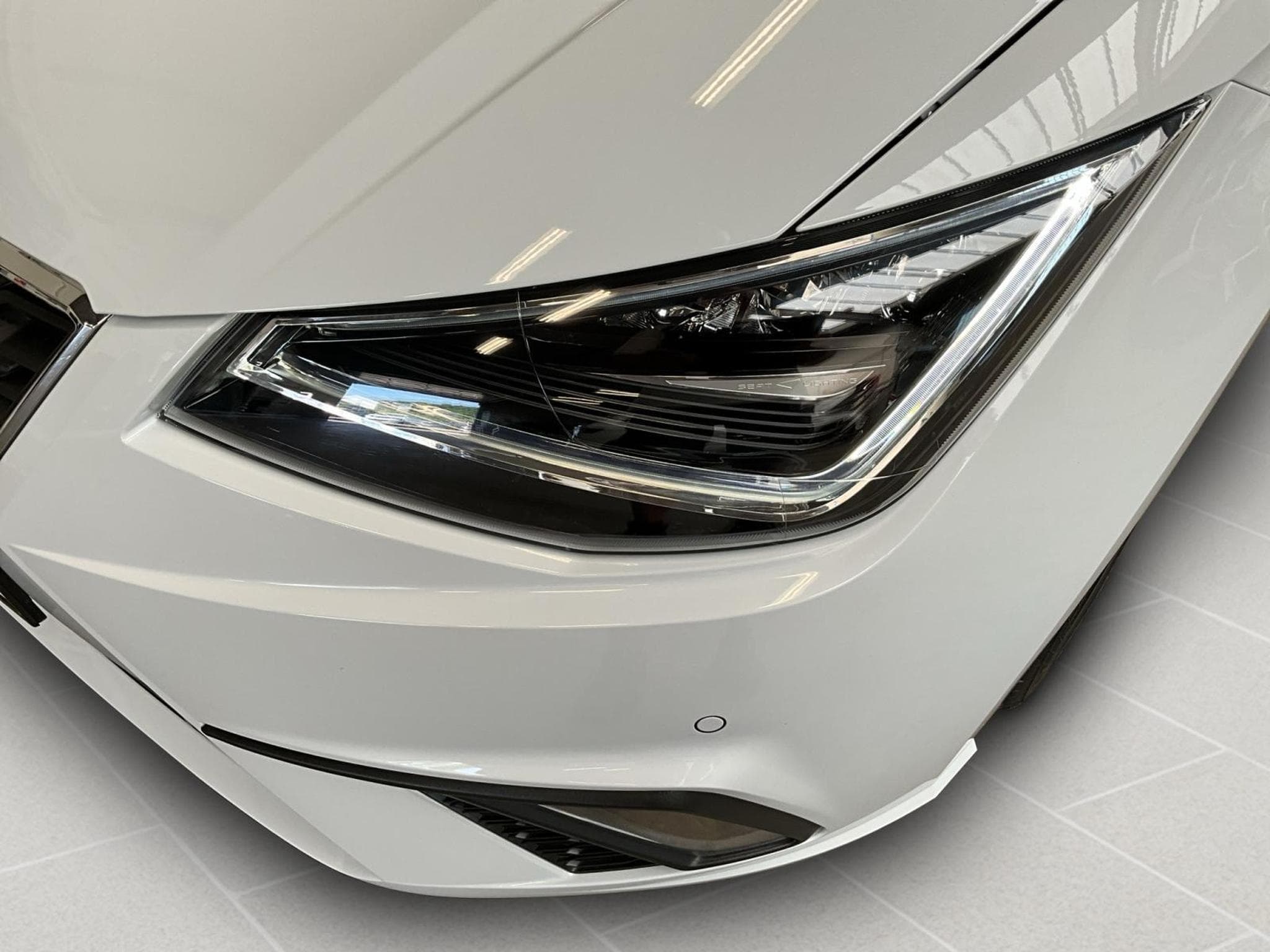 Seat Ibiza FR+DSG+FullLED+Navi+P.Drive+P.Vision+ (2021) - Photo 17