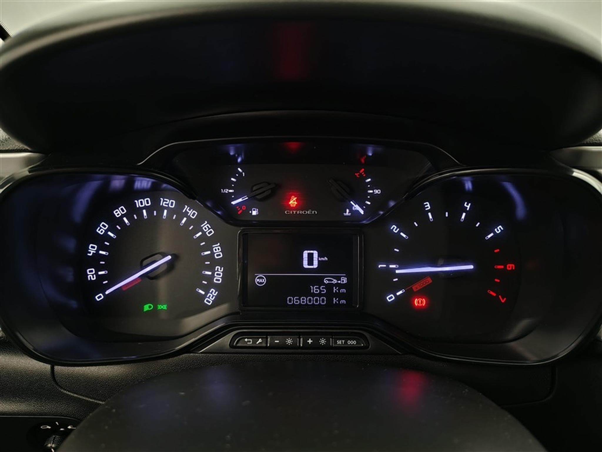 Citroen C3 1.5 BlueHDi You *FULL LED/CLIM/BLUETOOTH* (2023) - Foto 10