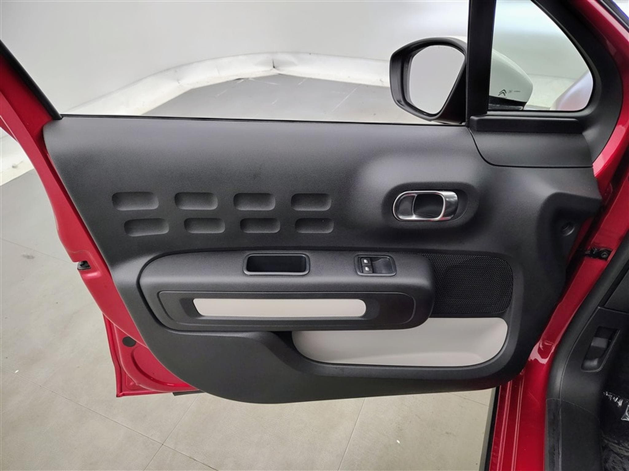 Citroen C3 1.5 BlueHDi You *FULL LED/CLIM/BLUETOOTH* (2023) - Foto 17