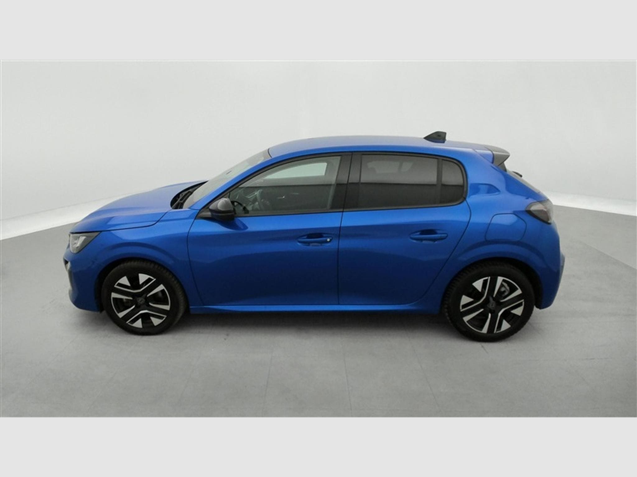 Peugeot 208 1.2i PureTech 100Cv Allure CARPLAY / PDC (2024) - Foto 3