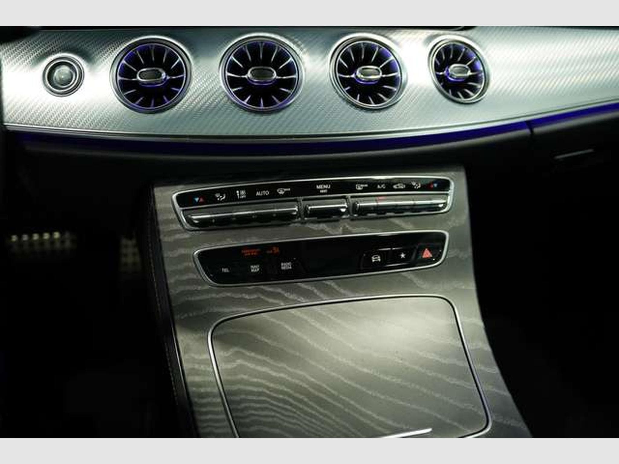 Mercedes E 450 4M Coupé AMG Line *1.H *20 *Pano *BURM (2021) - Foto 36