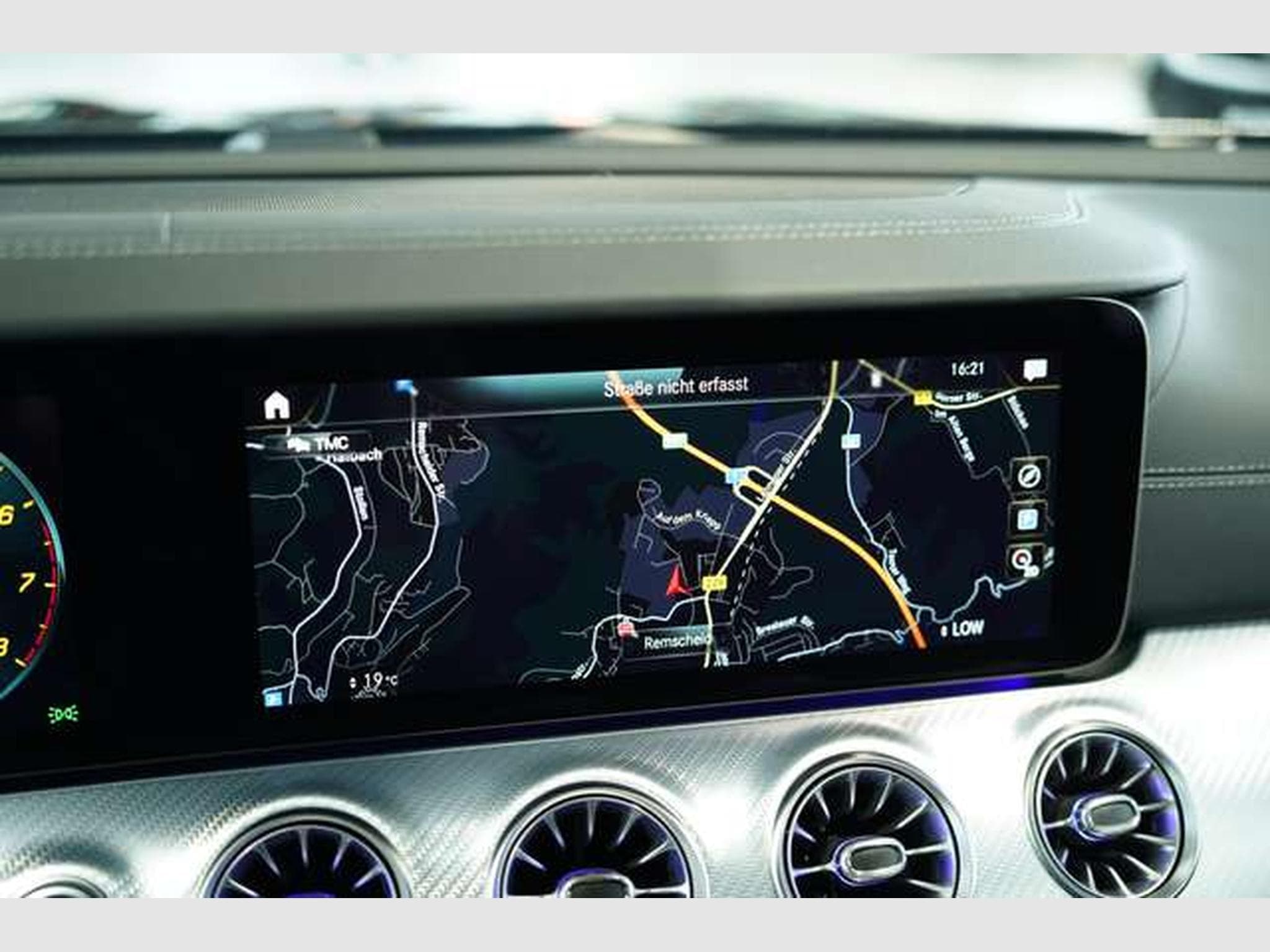 Mercedes E 450 4M Coupé AMG Line *1.H *20 *Pano *BURM (2021) - Foto 38