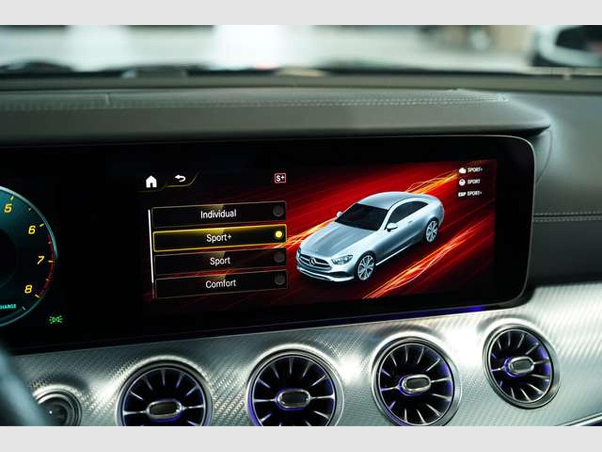 Mercedes E 450 4M Coupé AMG Line *1.H *20 *Pano *BURM (2021) - Foto 43