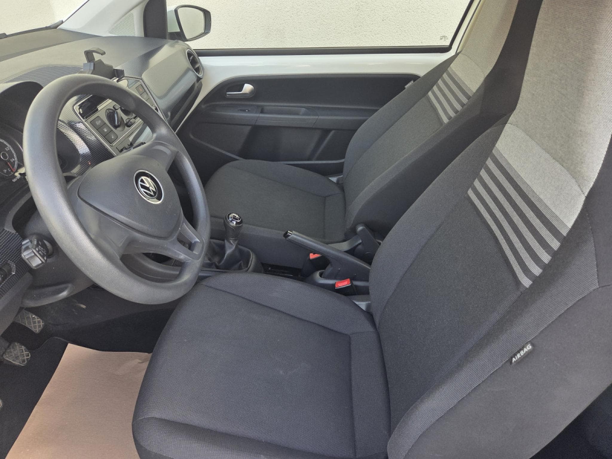 VW UP UP 1.0 Pack Clim / AM2021 / Garantie 12 Mois (2021) - Photo 13