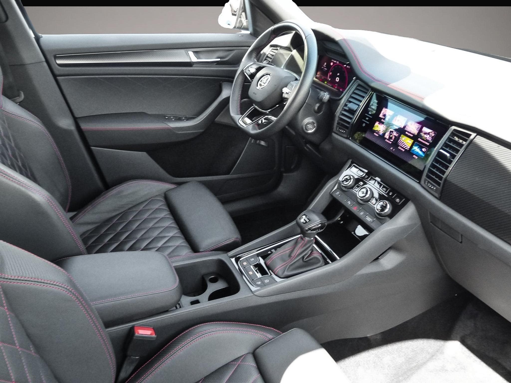 Skoda Kodiaq (2023) - Foto 5