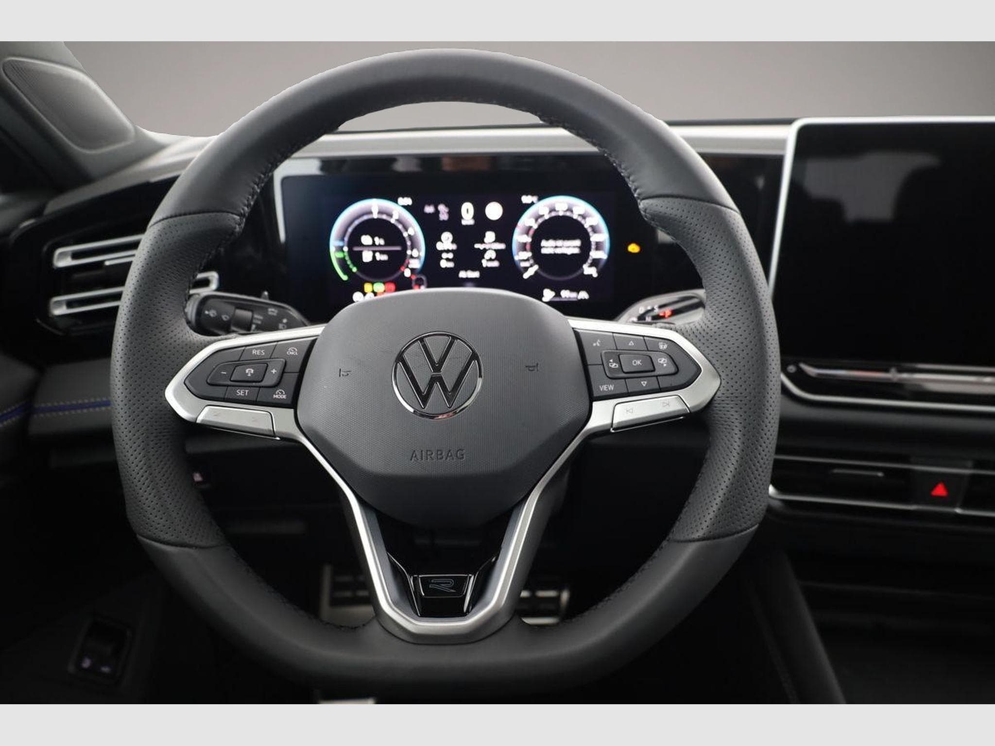 VW Tiguan (2025) - Photo 6