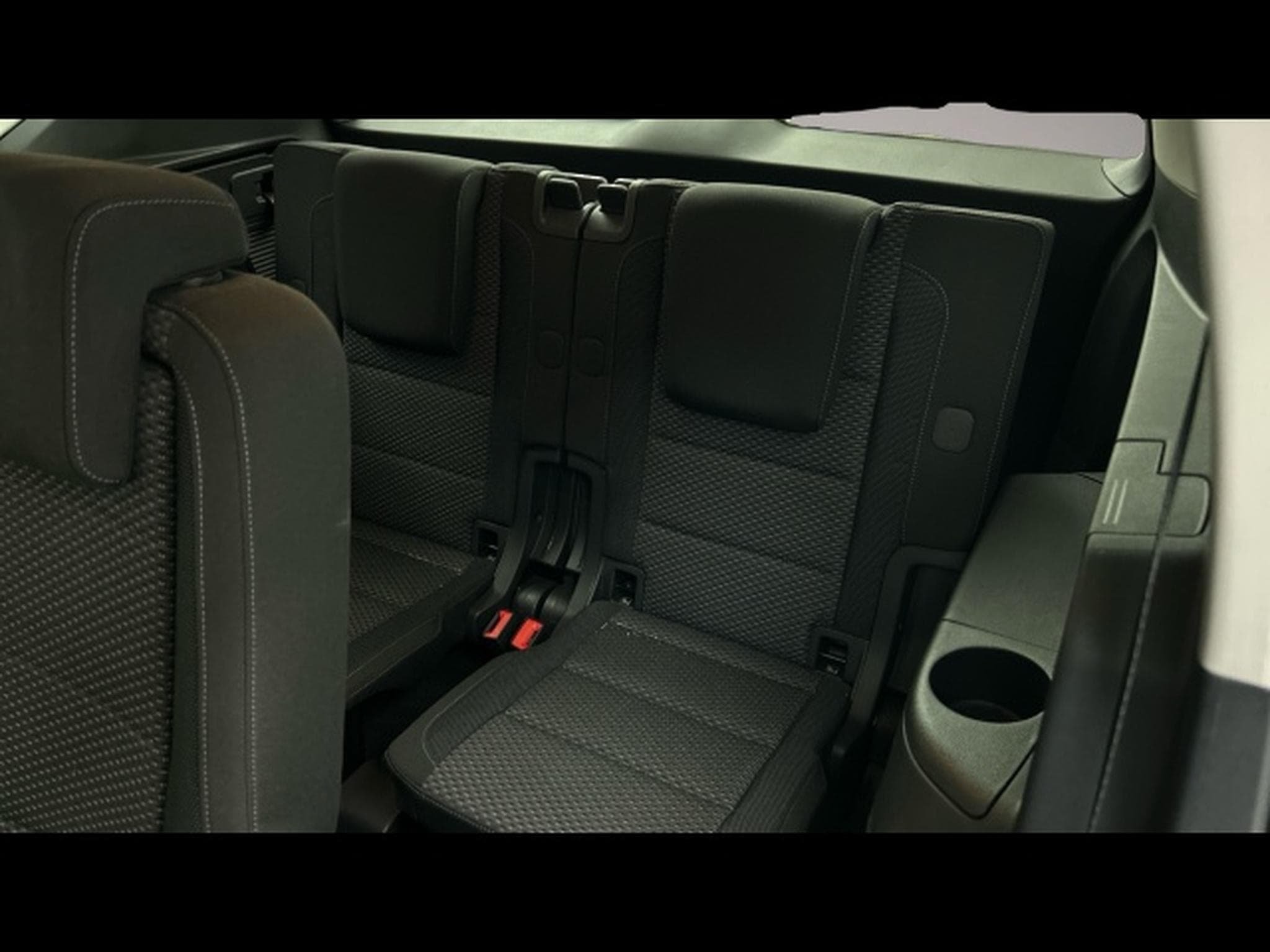 VW Touran (2025) - Foto 8