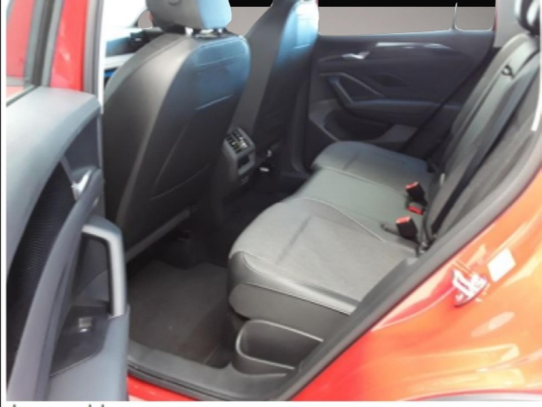 VW Tiguan (2025) - Photo 2