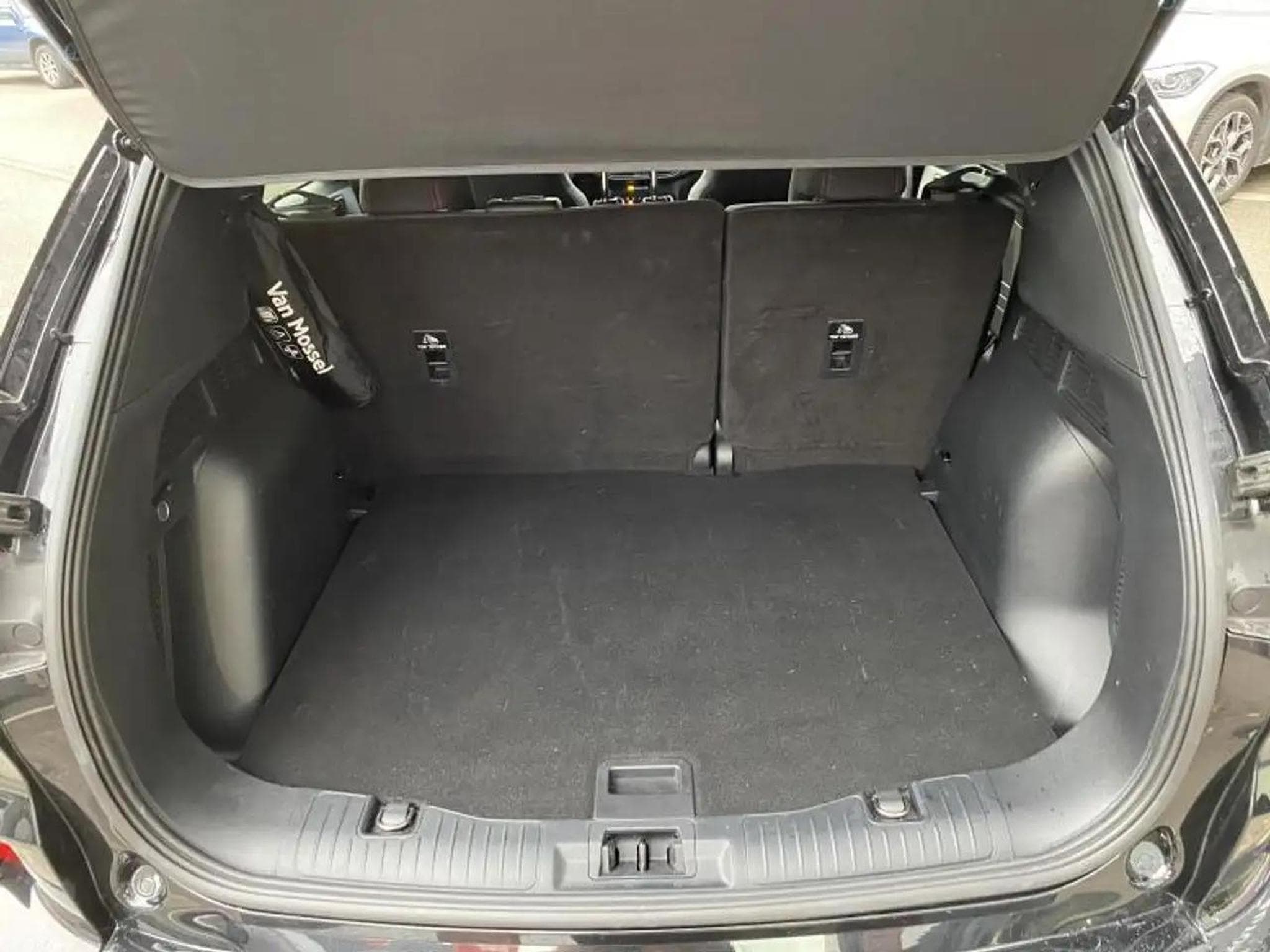 Ford Kuga (2024) - Foto 16