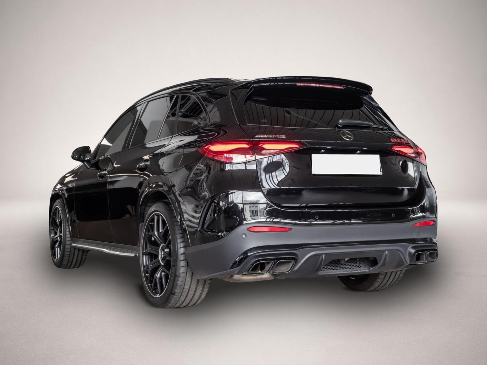 Mercedes C 63 AMG (2024) - Photo 3