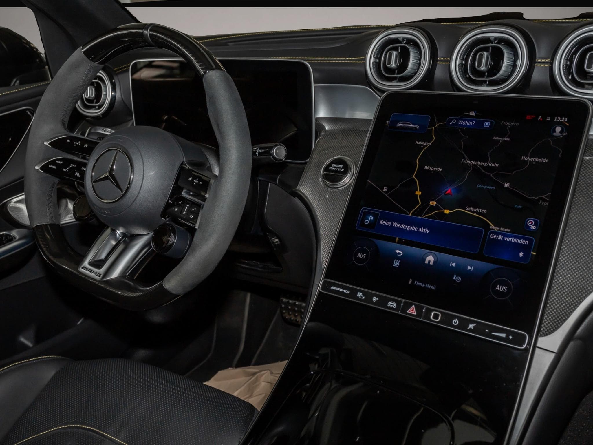 Mercedes C 63 AMG (2024) - Photo 6