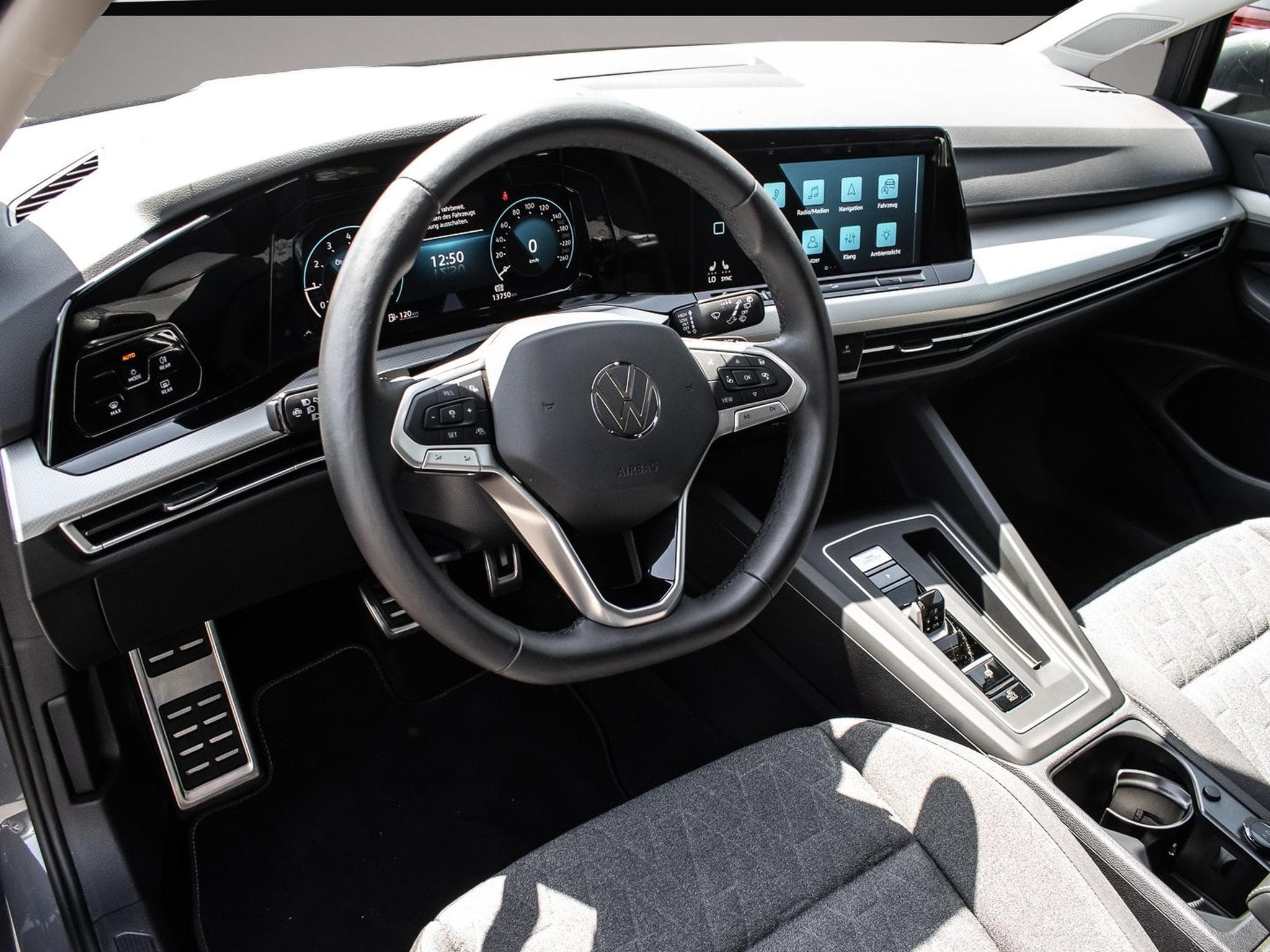 VW Golf (2024) - Foto 7