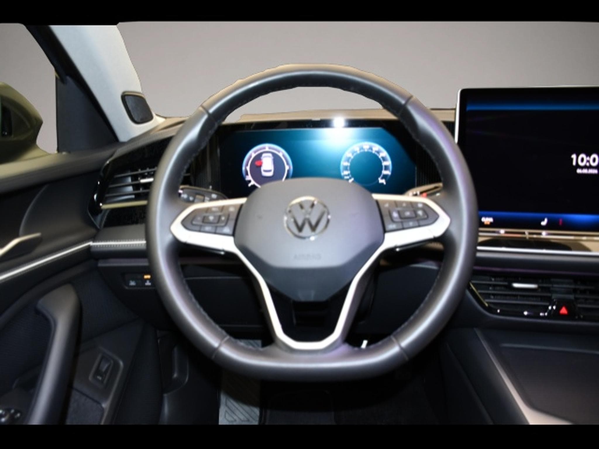 VW Passat (2025) - Photo 5