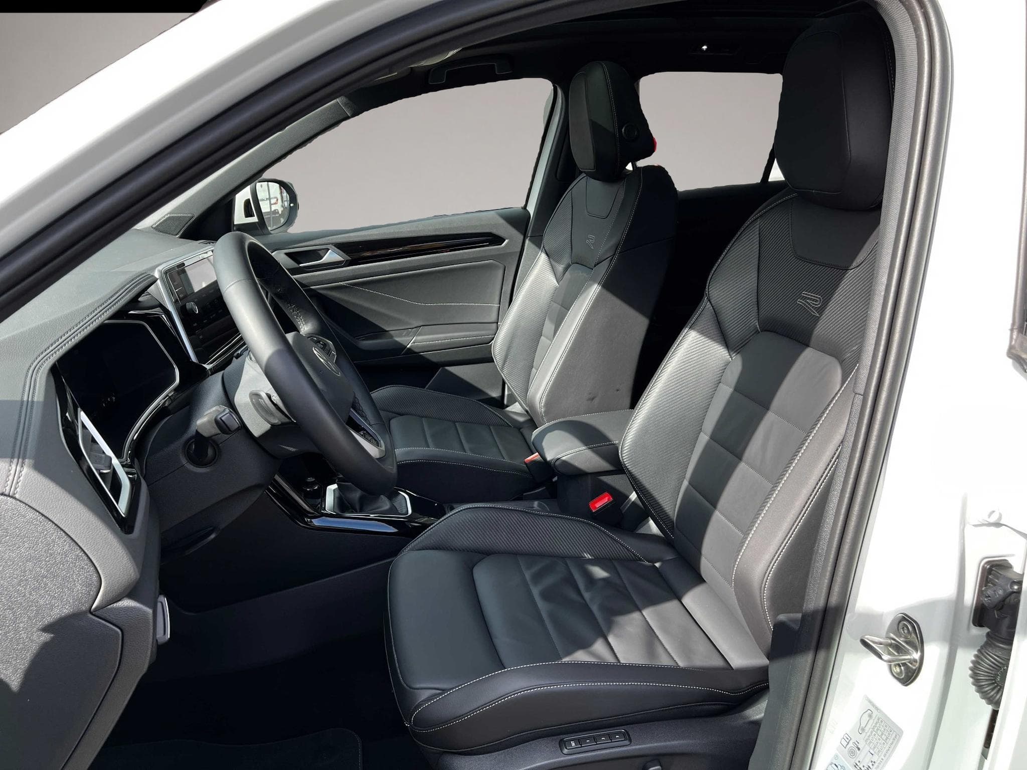 VW T-Roc (2024) - Foto 5