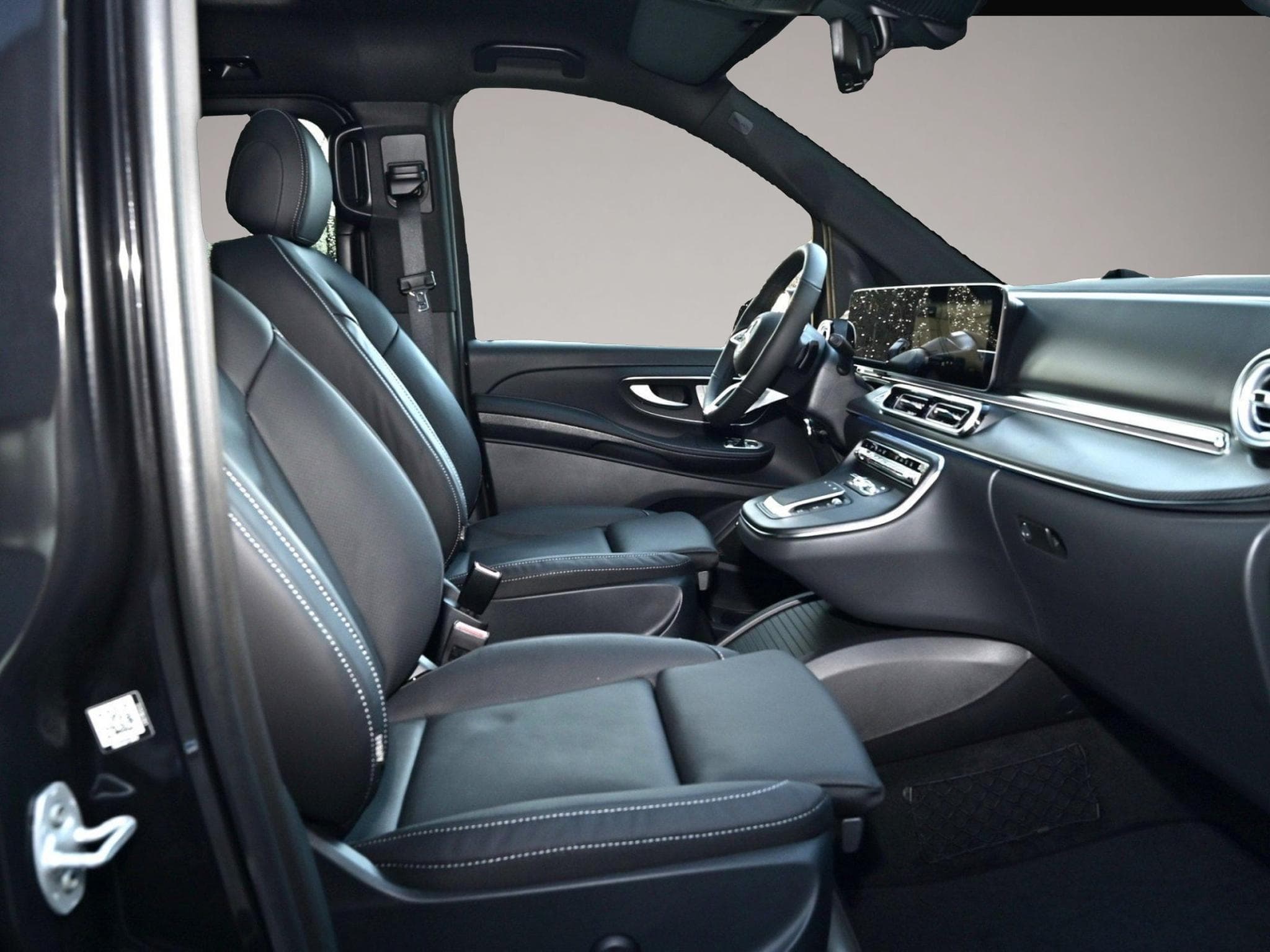 Mercedes 250 (2025) - Foto 2