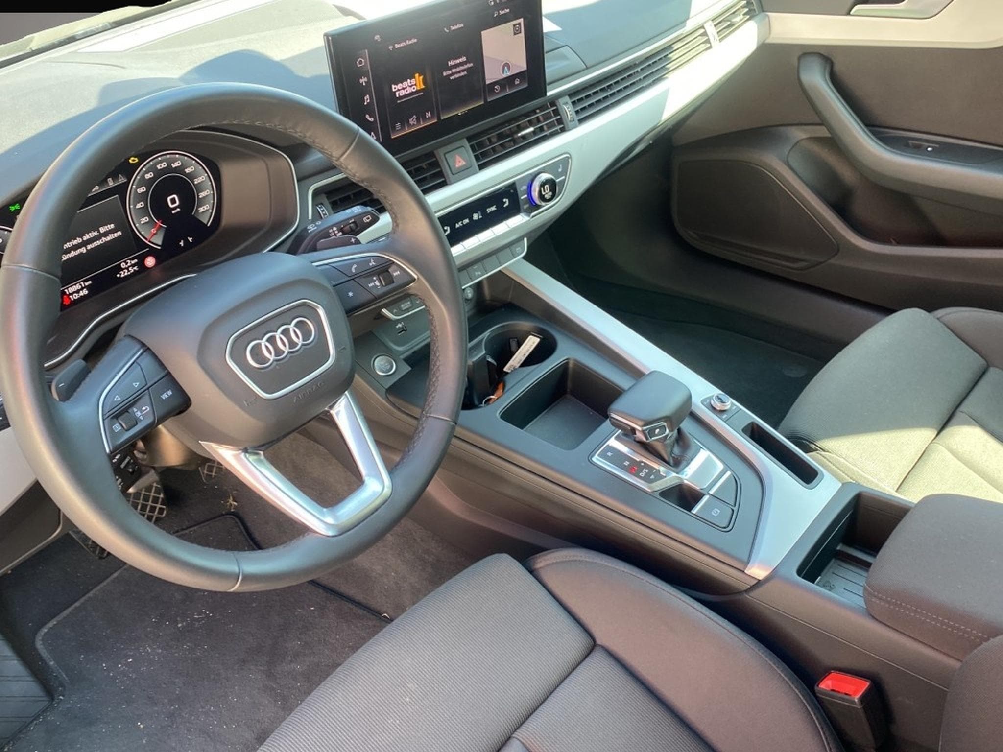 Audi A4 (2024) - Foto 4