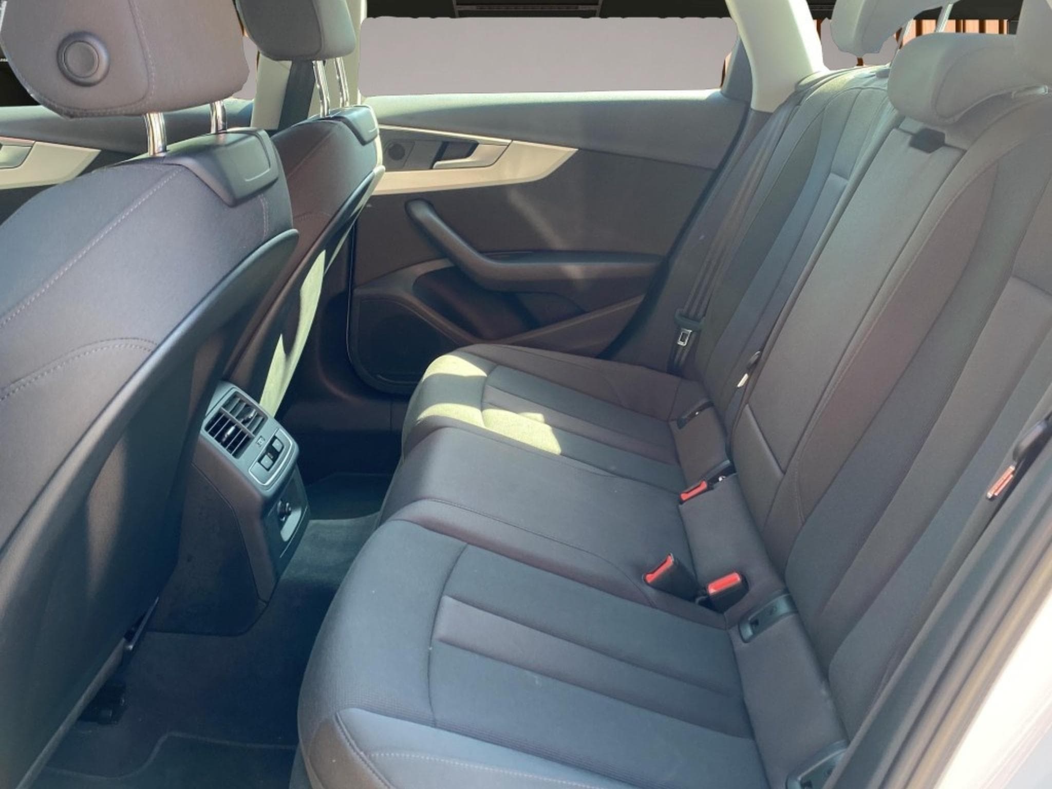 Audi A4 (2024) - Foto 5
