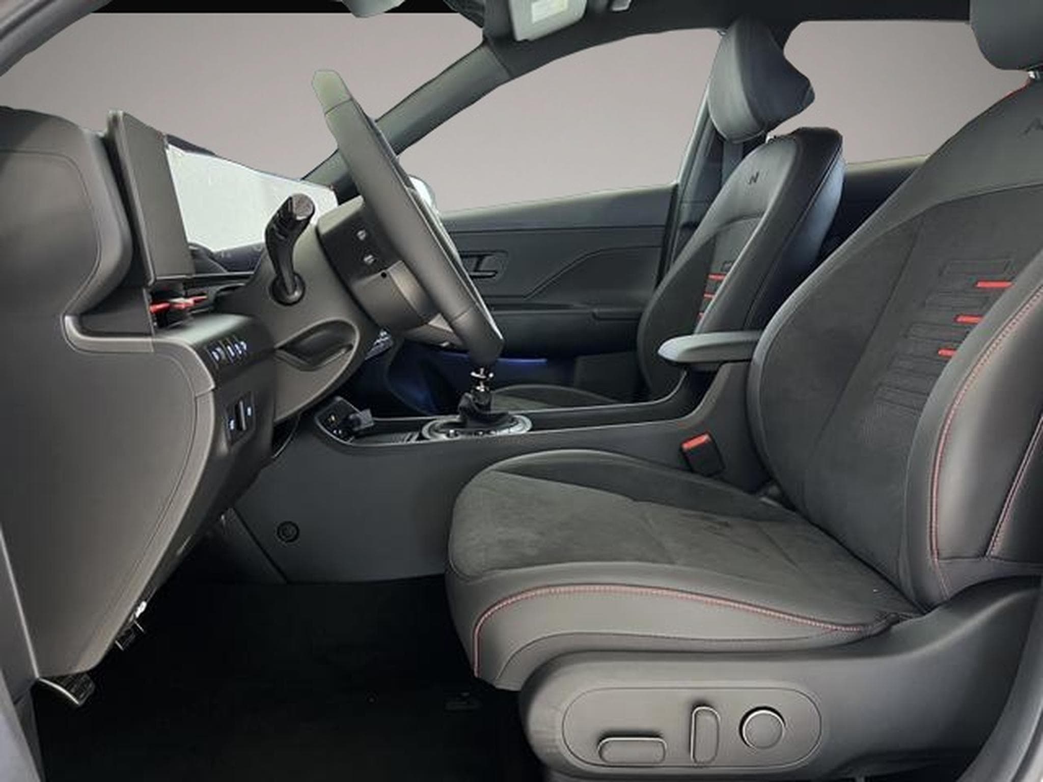 Hyundai Kona (2024) - Photo 7