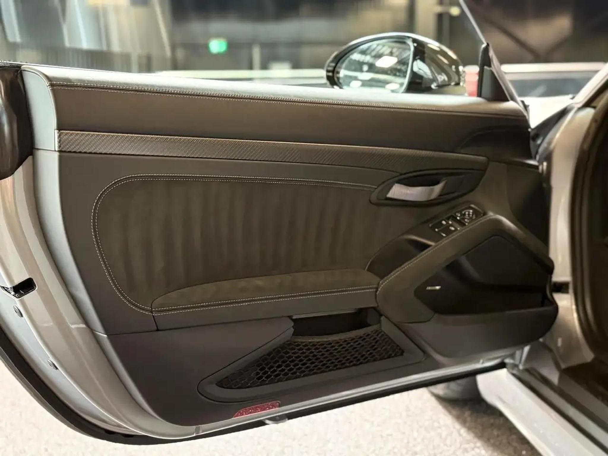 Porsche Cayman (2023) - Foto 12