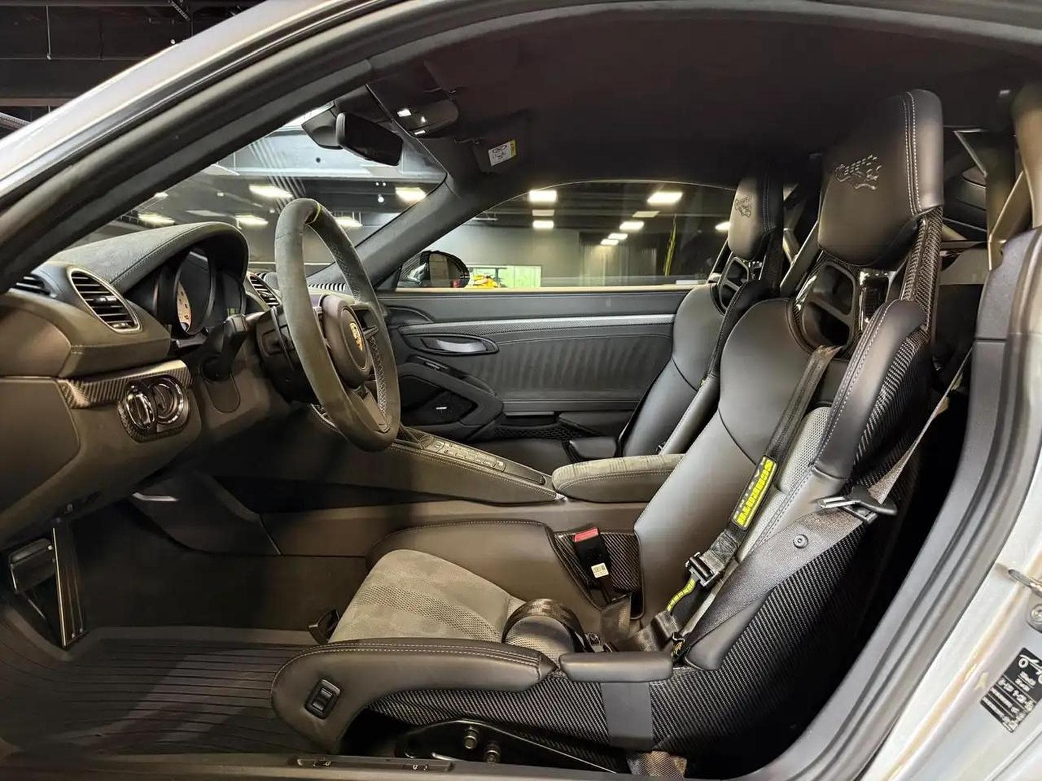 Porsche Cayman (2023) - Foto 15