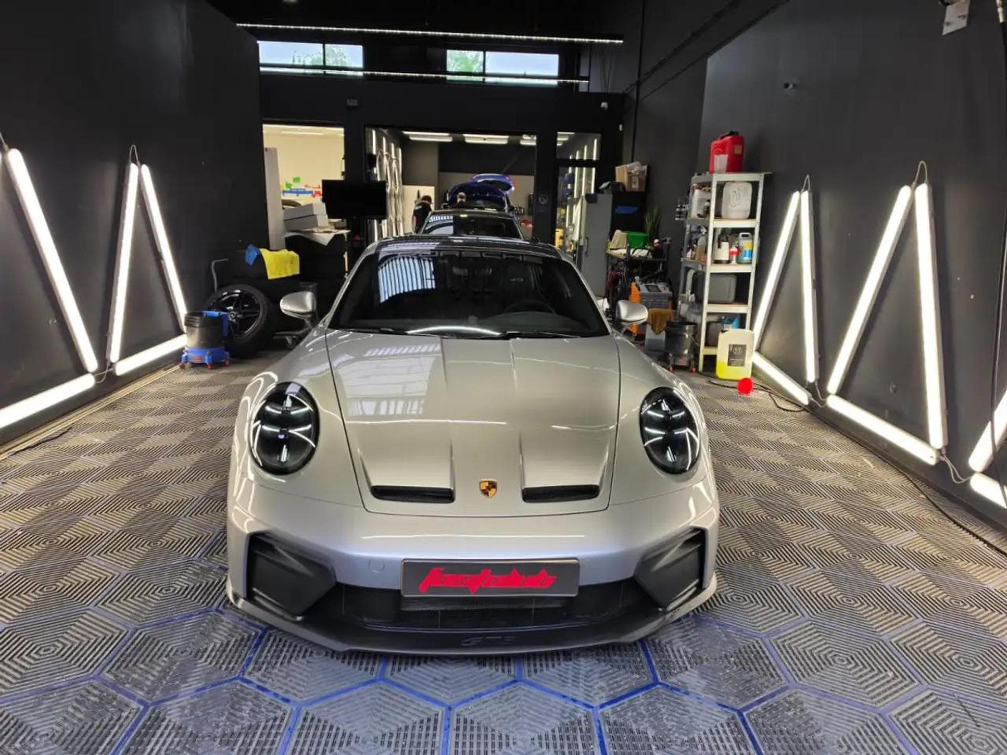 Porsche 911 (2025) - Photo 2