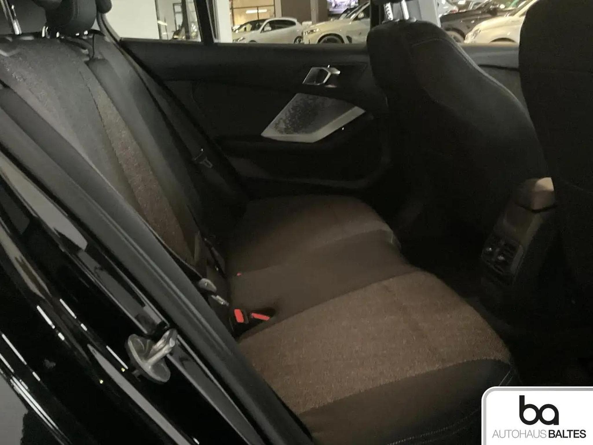BMW 120 (2025) - Photo 8