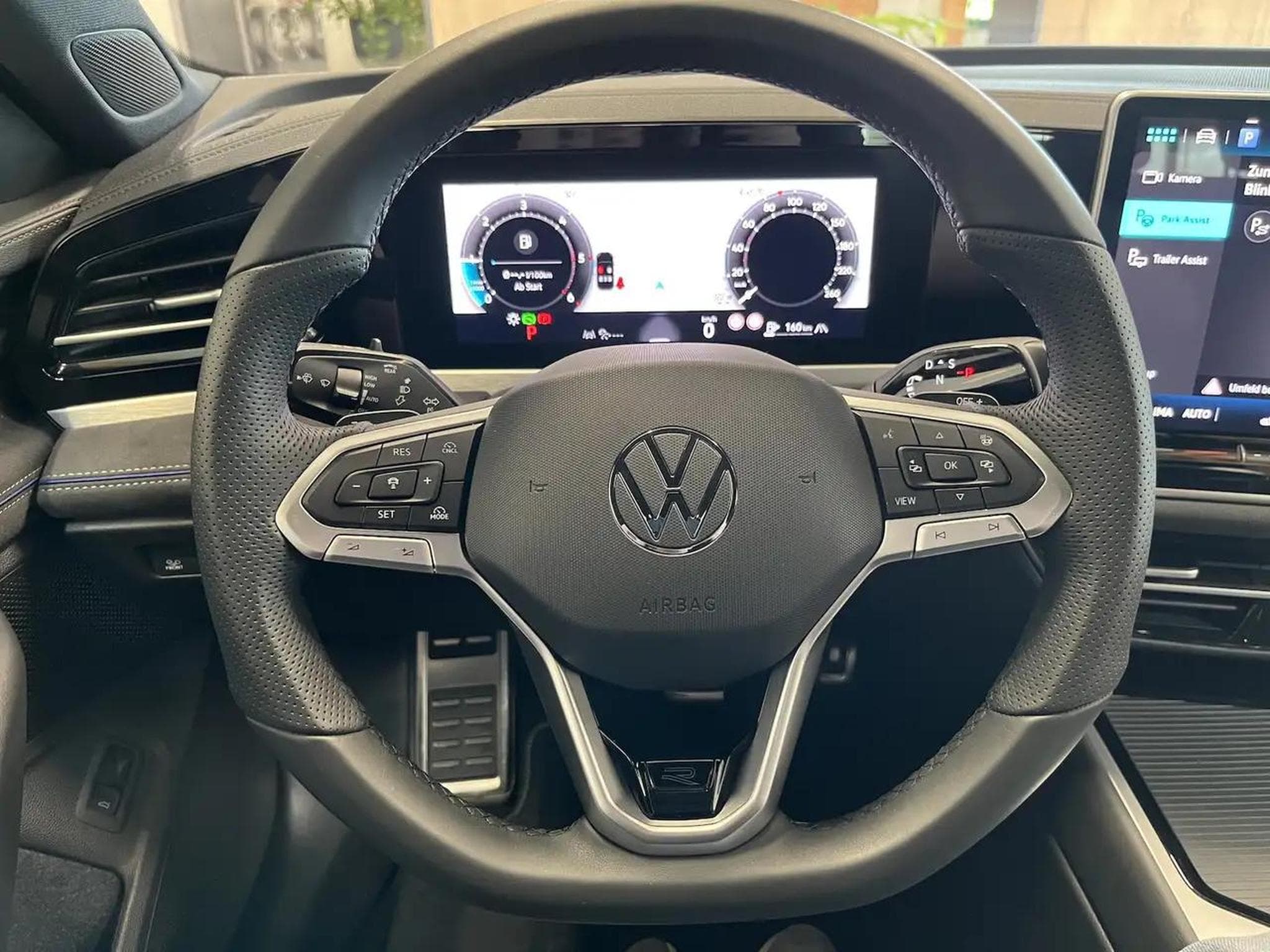 VW Passat (2025) - Photo 11