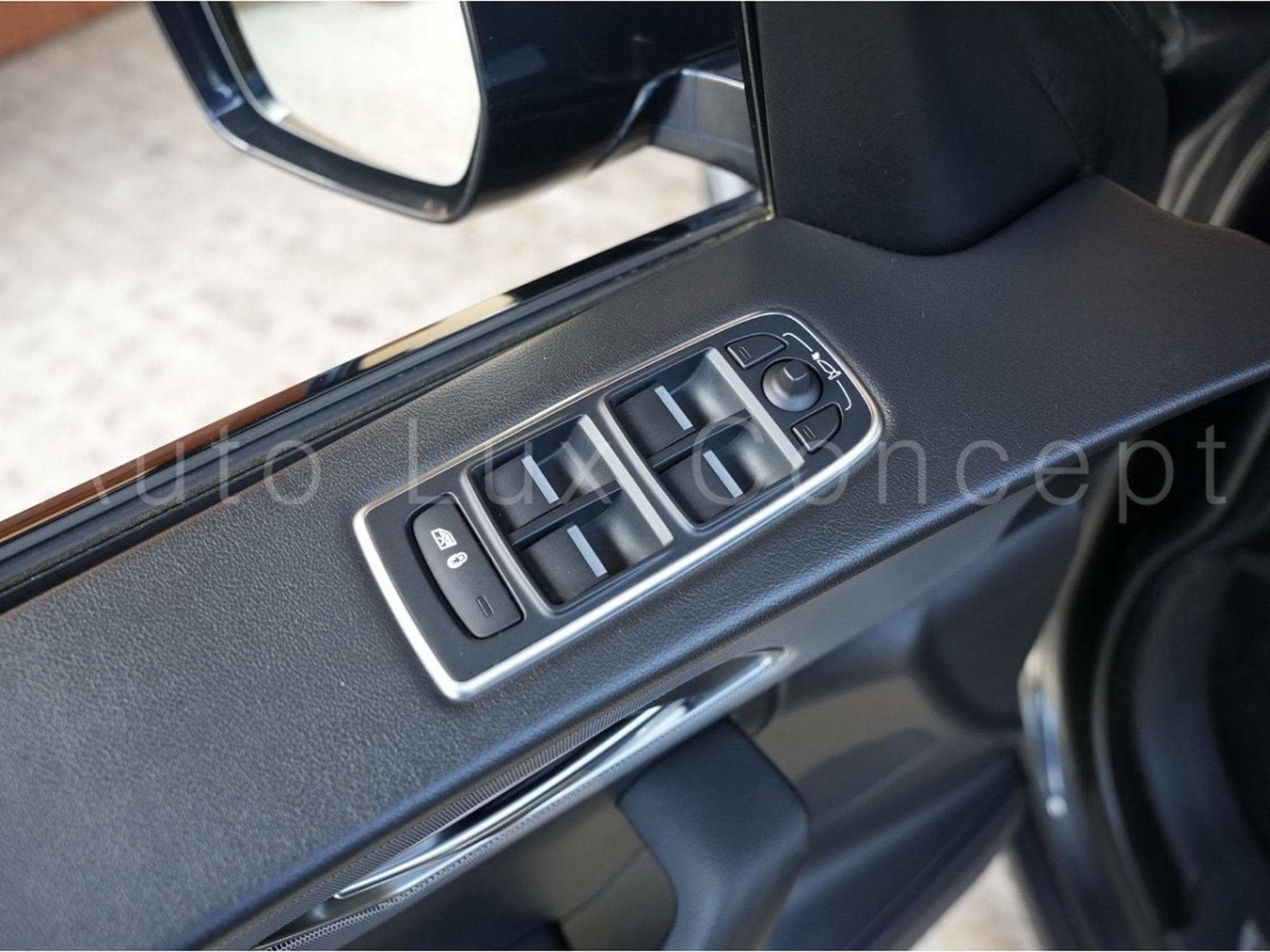 Jaguar F-Pace 30d S AWD (2018) - Photo 14