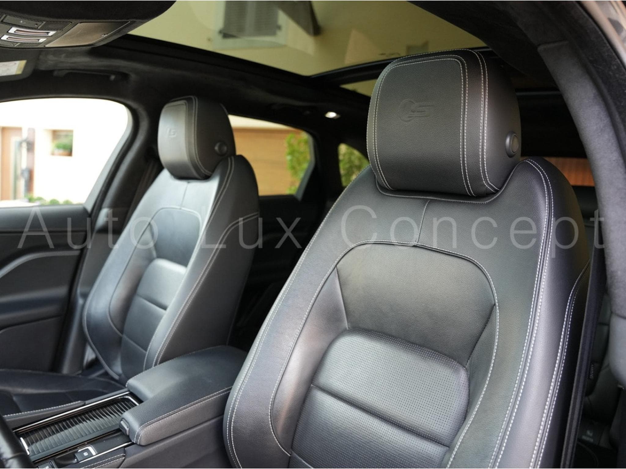 Jaguar F-Pace 30d S AWD (2018) - Photo 26