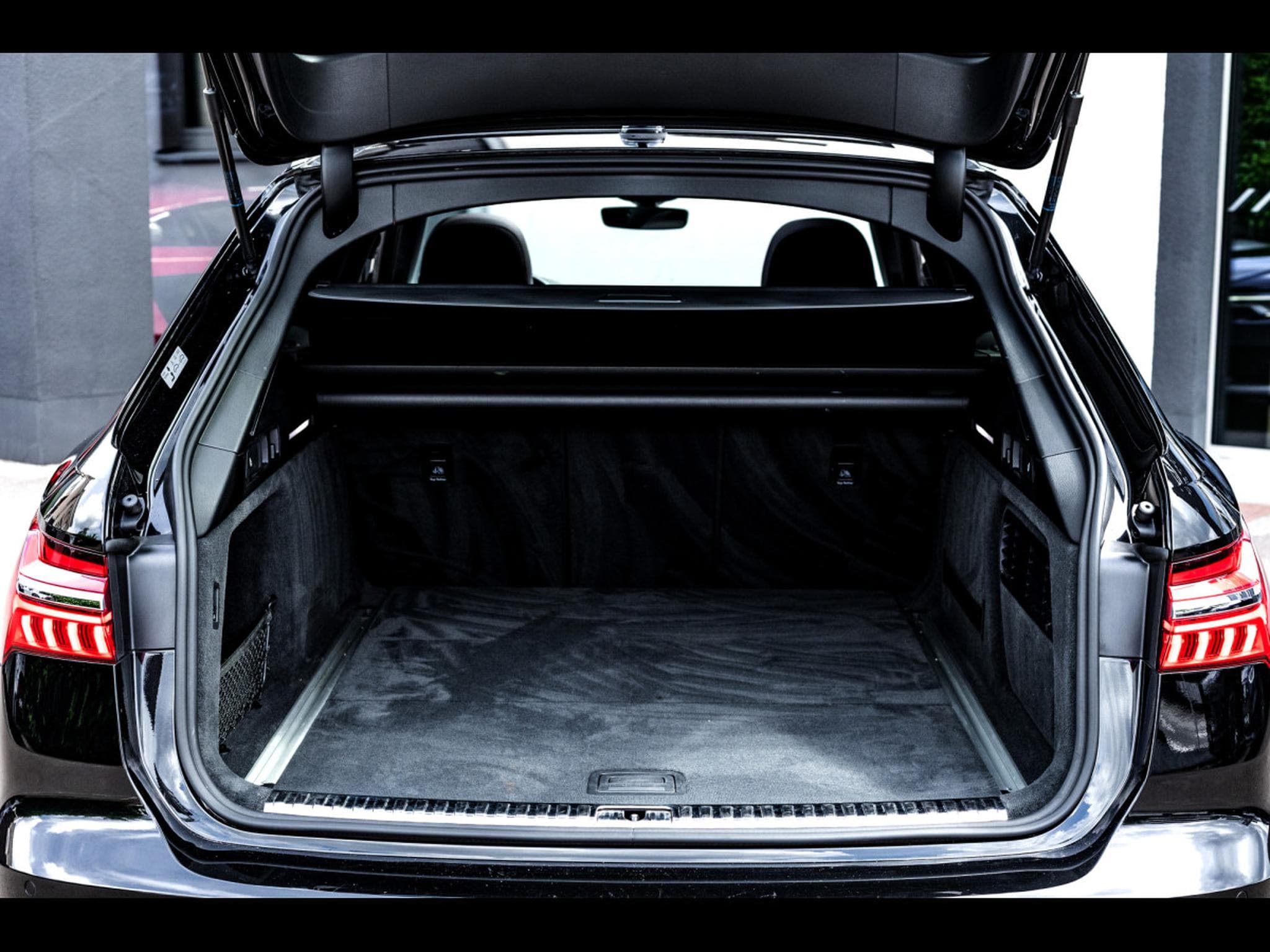 Audi A6 AVANT 55 3.0 TDI V6 QUATTRO TIPTRONIC (349 CH) – MYTHOS BLAC (2020) - Photo 16