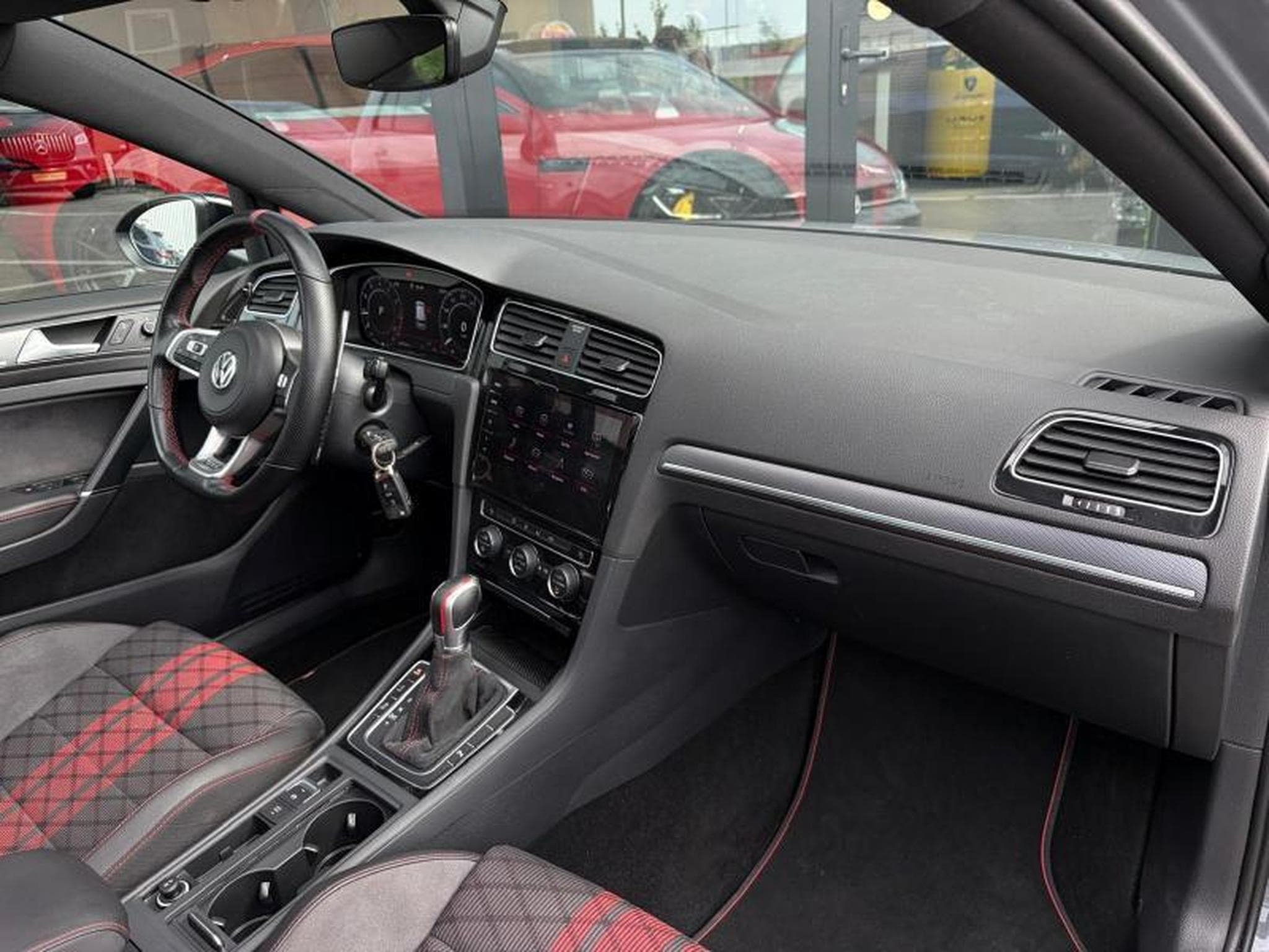 VW Golf GTI 2020 TCR (2020) - Photo 9