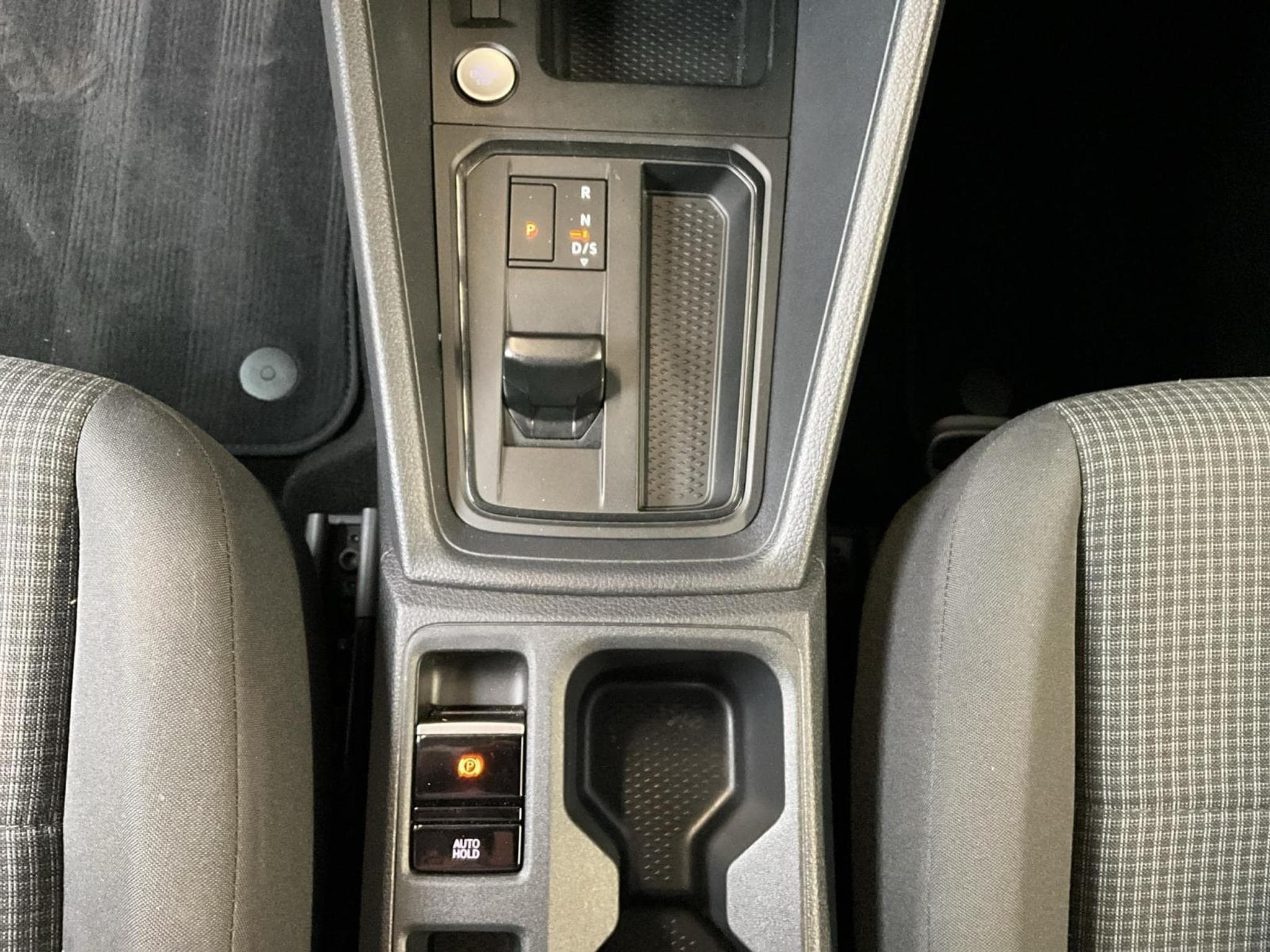 VW Caddy DSG+Led+P.Cool+P.Lumiere+P.Technologie (2024) - Foto 12