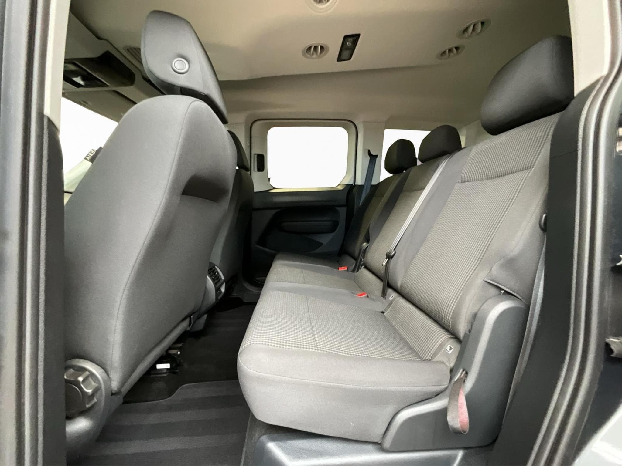 VW Caddy DSG+Led+P.Cool+P.Lumiere+P.Technologie (2024) - Foto 15