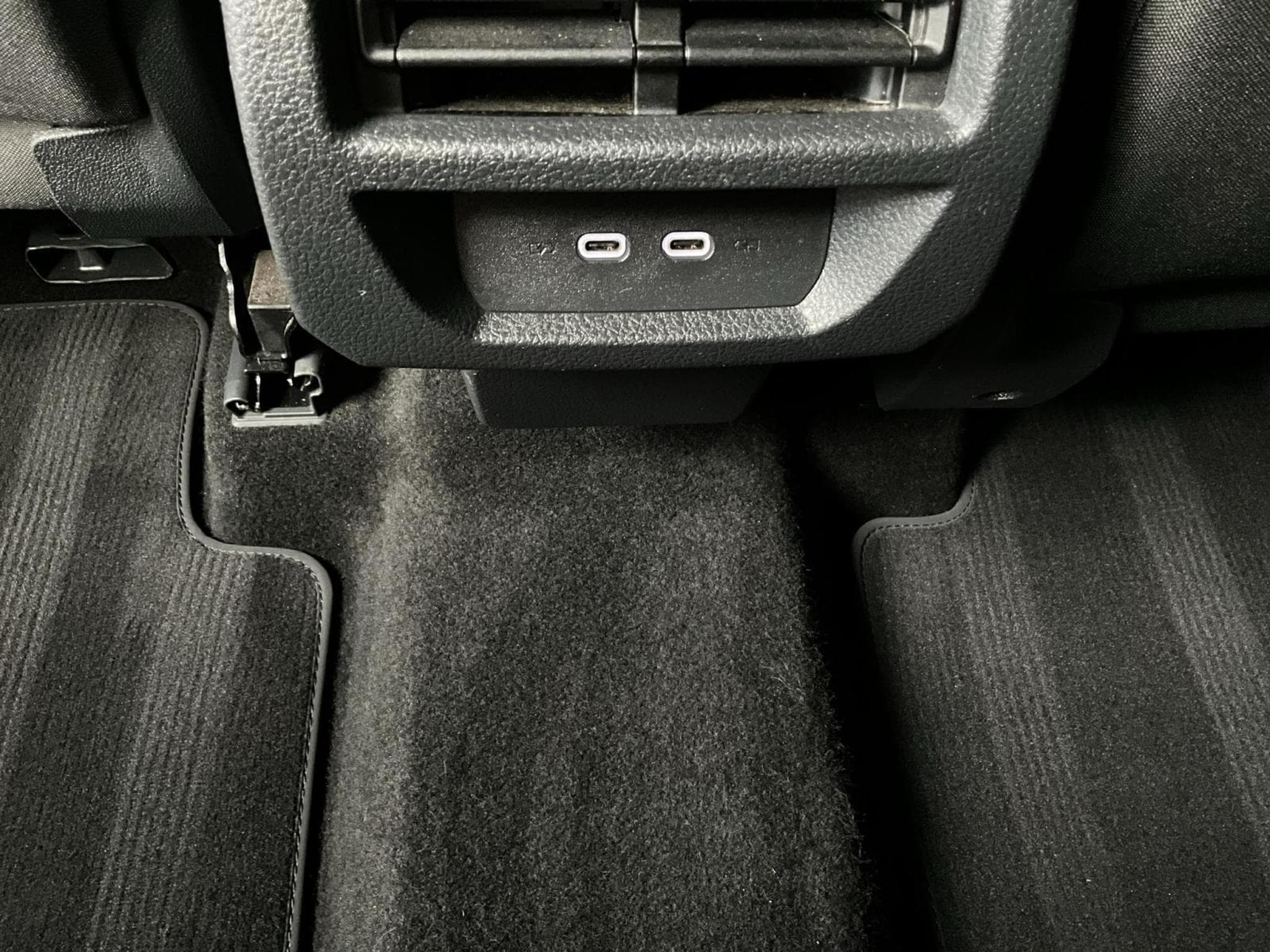 VW Caddy DSG+Led+P.Cool+P.Lumiere+P.Technologie (2024) - Foto 20