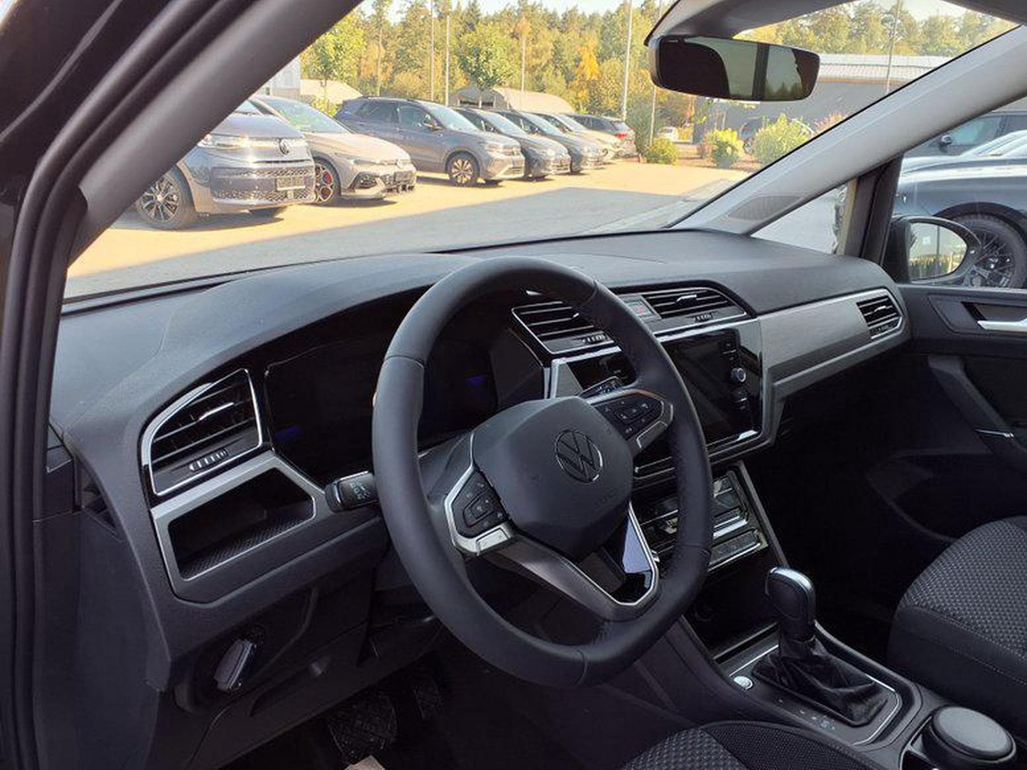 VW Touran Last Edition 1.5 TSI 7-Gang-DSG (2026) - Photo 7