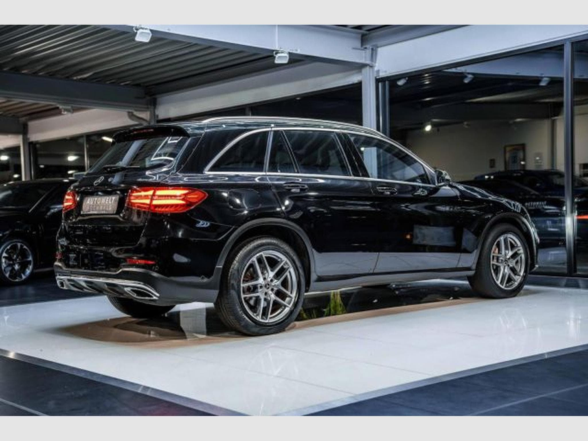 Mercedes GLC 220 GLC 220d 4Matic G-Tronic AMG-Line NAVI LED RFK (2016) - Foto 14