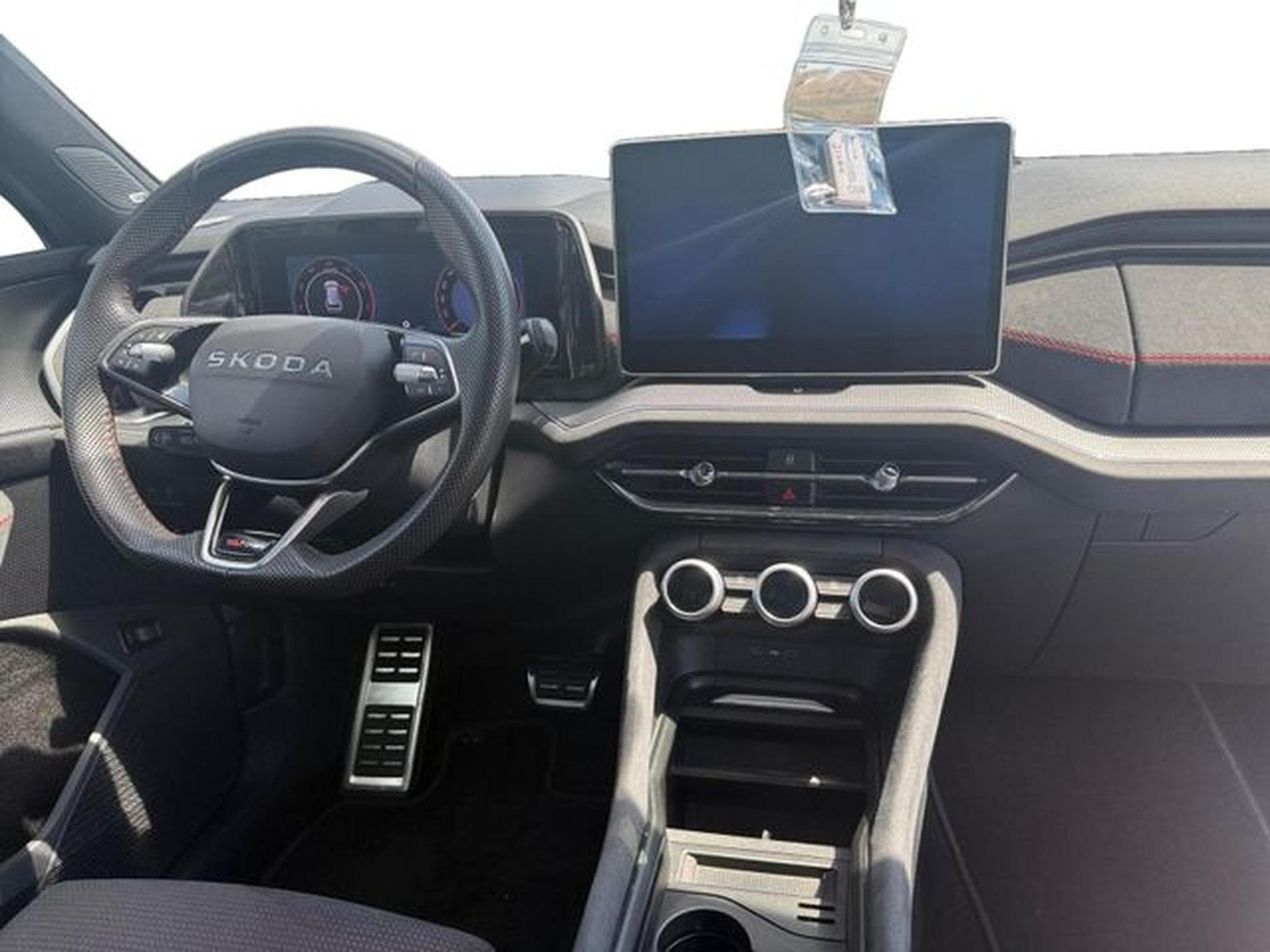 Skoda Kodiaq Kodiaq 2.0 TSI 4x4 RS, AHK, DCC+, 360 Grad (2025) - Photo 13