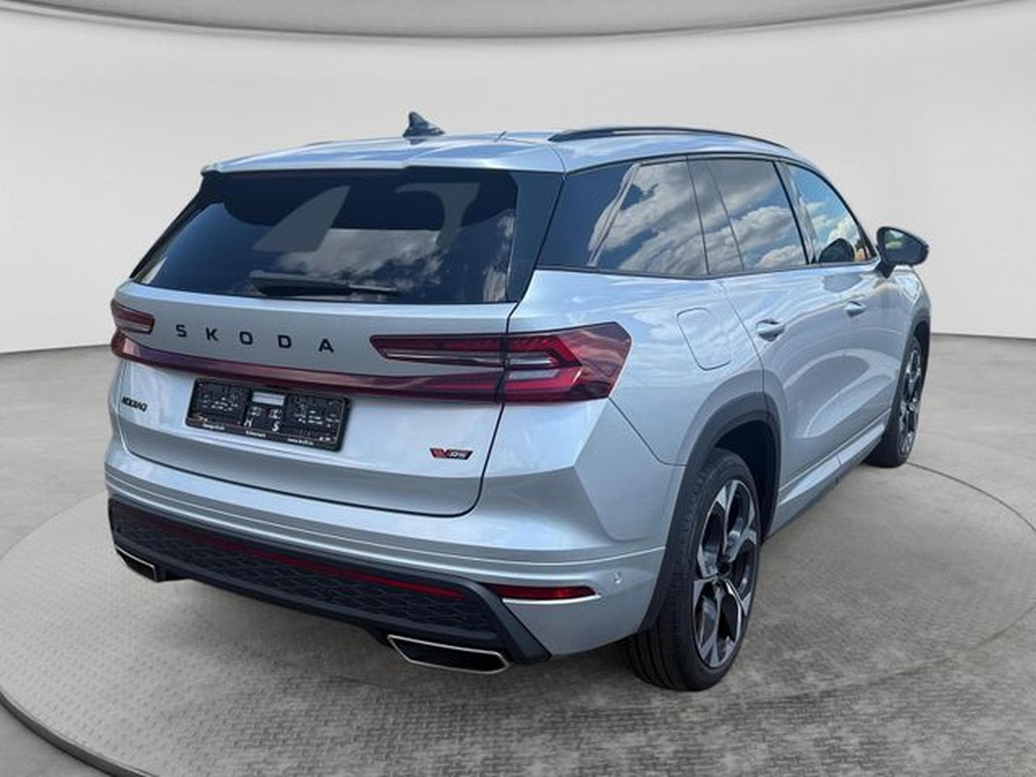 Skoda Kodiaq Kodiaq 2.0 TSI 4x4 RS, AHK, DCC+, 360 Grad (2025) - Photo 6