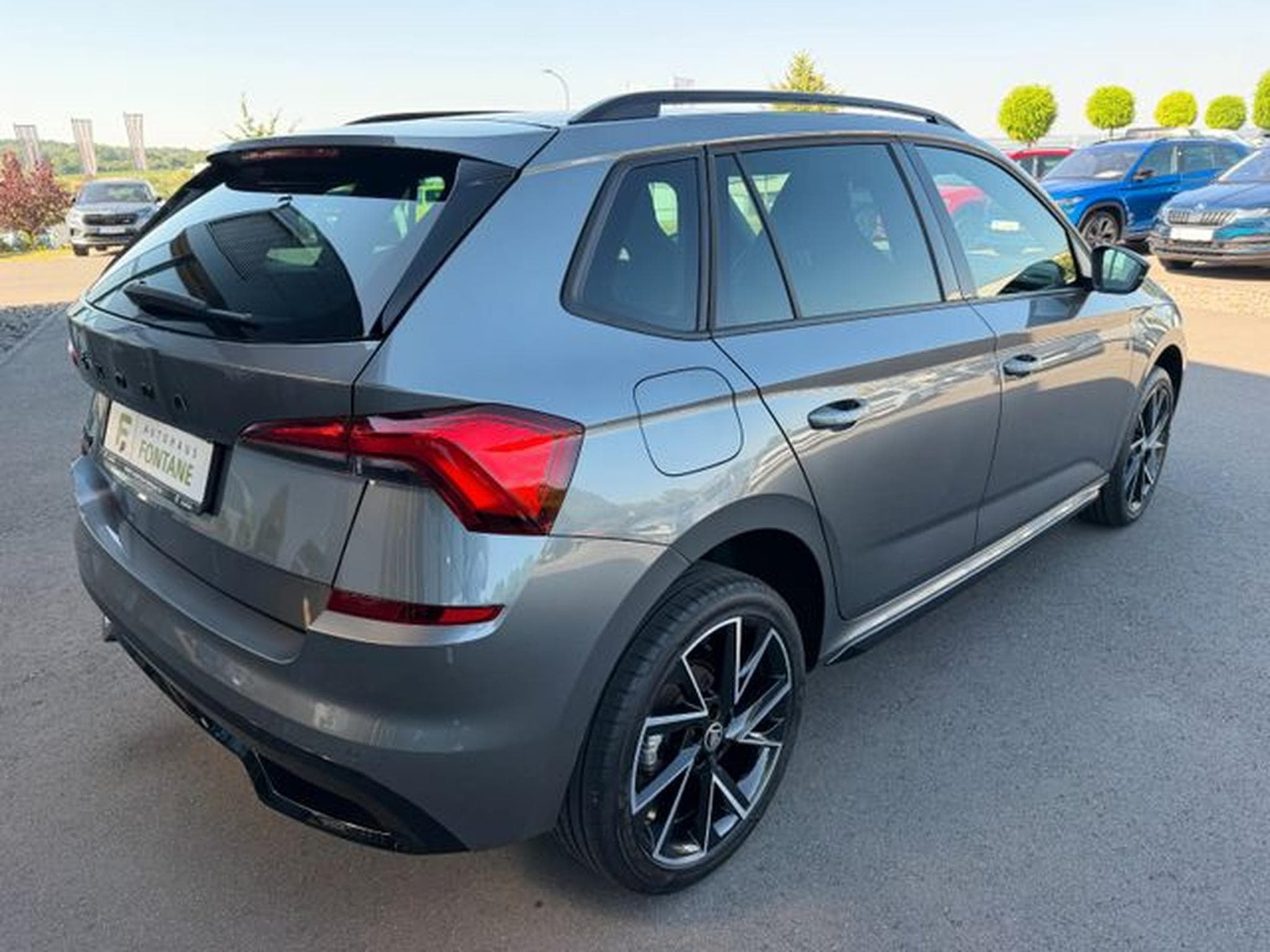 Skoda Kamiq Kamiq 1,5TSi DSG Monte Carlo Pano Navi 18" AHK (2023) - Foto 5