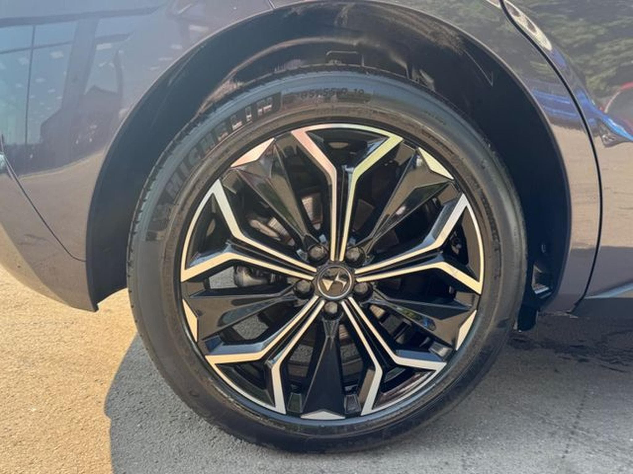 DS Automobiles DS4 DS4 E-TENSE ÉTOILE ALCANTARA *LED*NAVI*ASSIST* (2025) - Foto 11