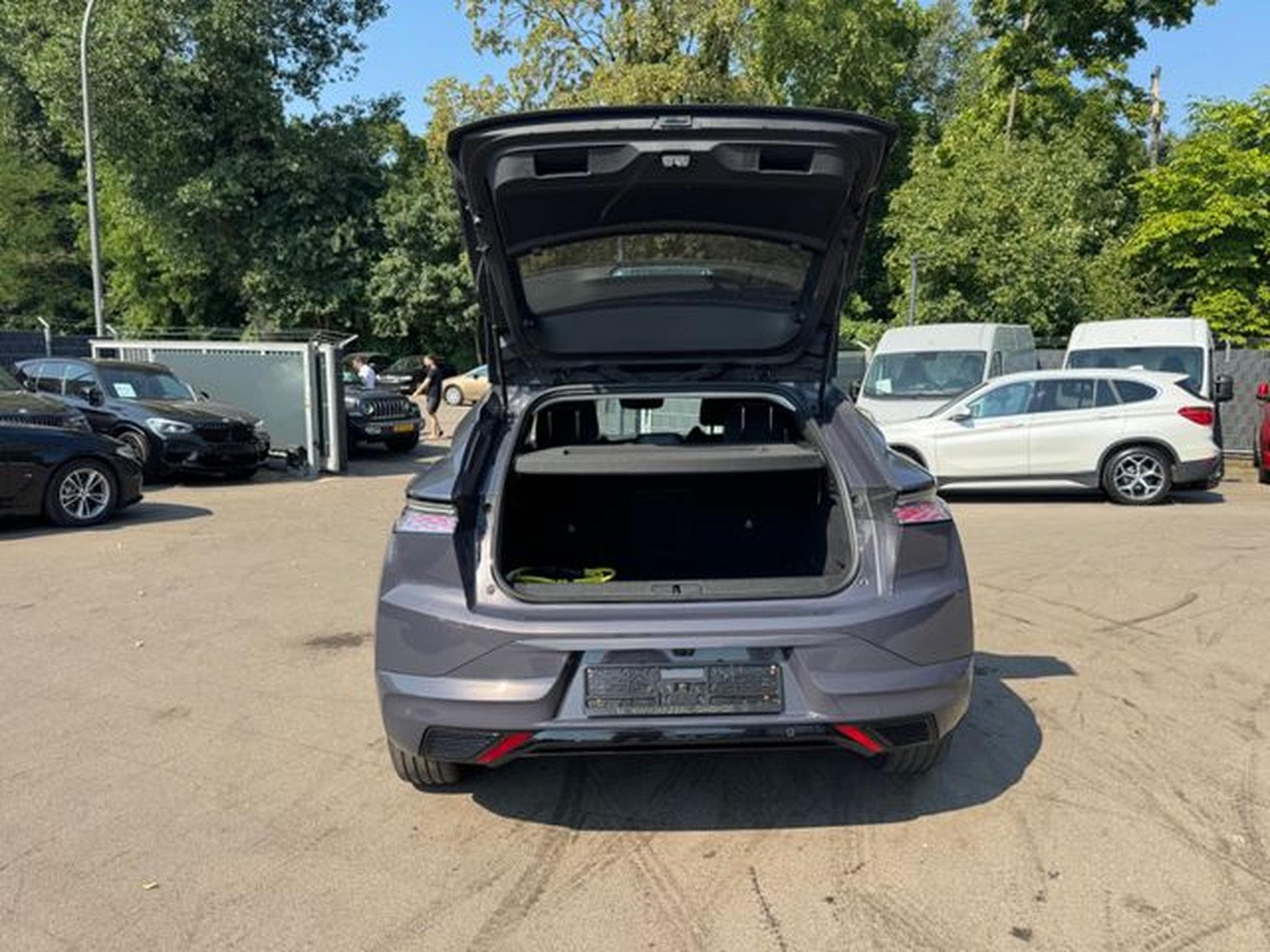 DS Automobiles DS4 DS4 E-TENSE ÉTOILE ALCANTARA *LED*NAVI*ASSIST* (2025) - Foto 9