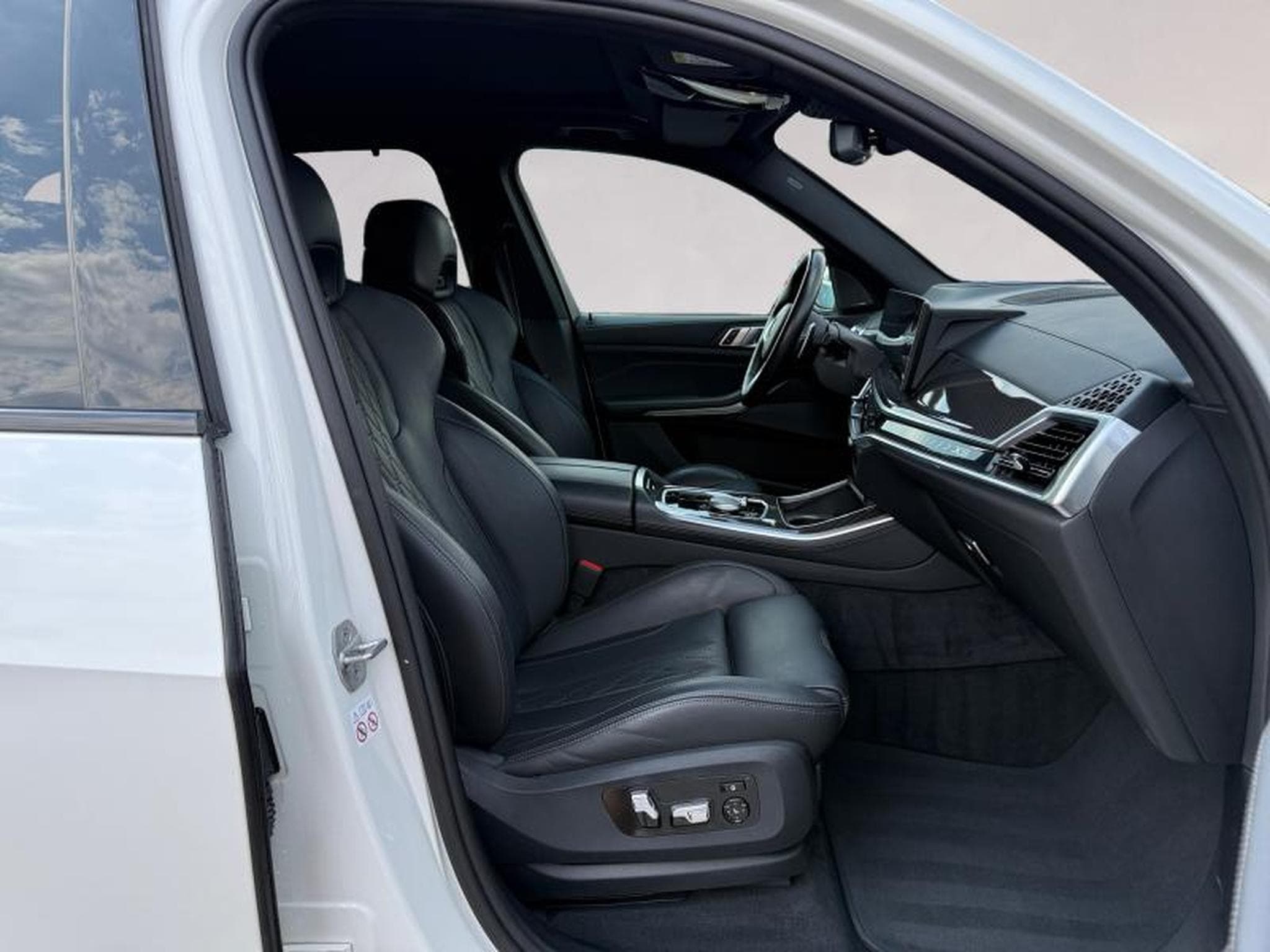 BMW X5 X5 xDrive40d Kit M Sport (2023) - Foto 13