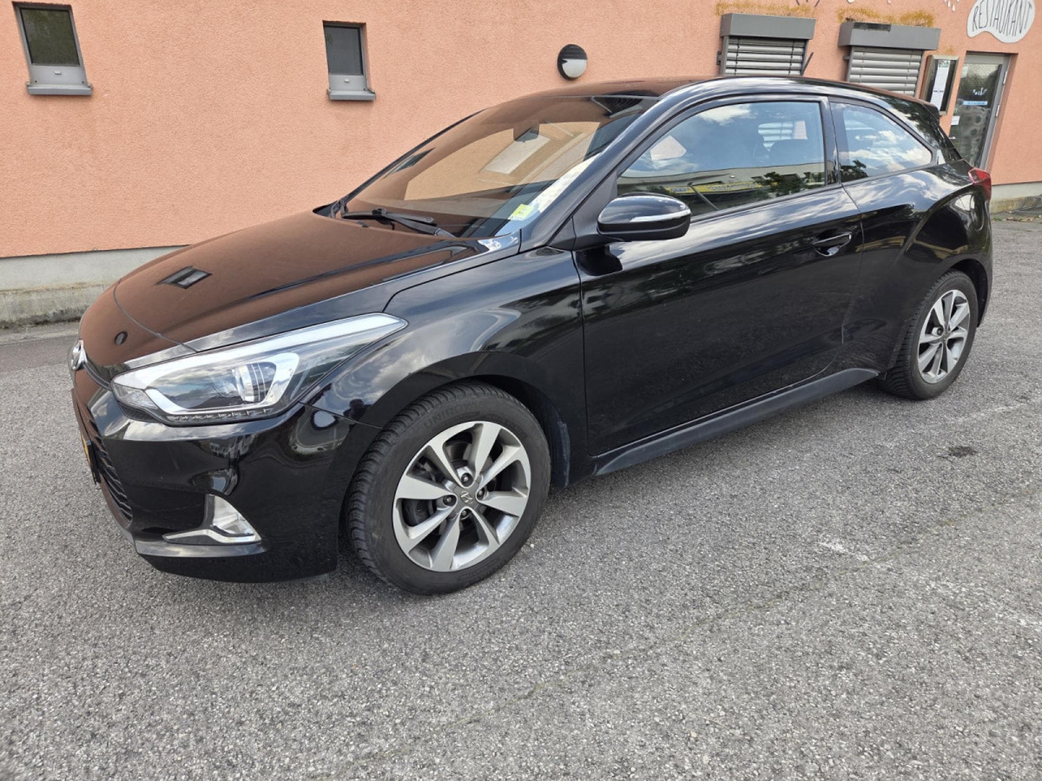 Hyundai i20 Coupé Sport 120 CV Garantie 12 Mois (2017) - Photo 4