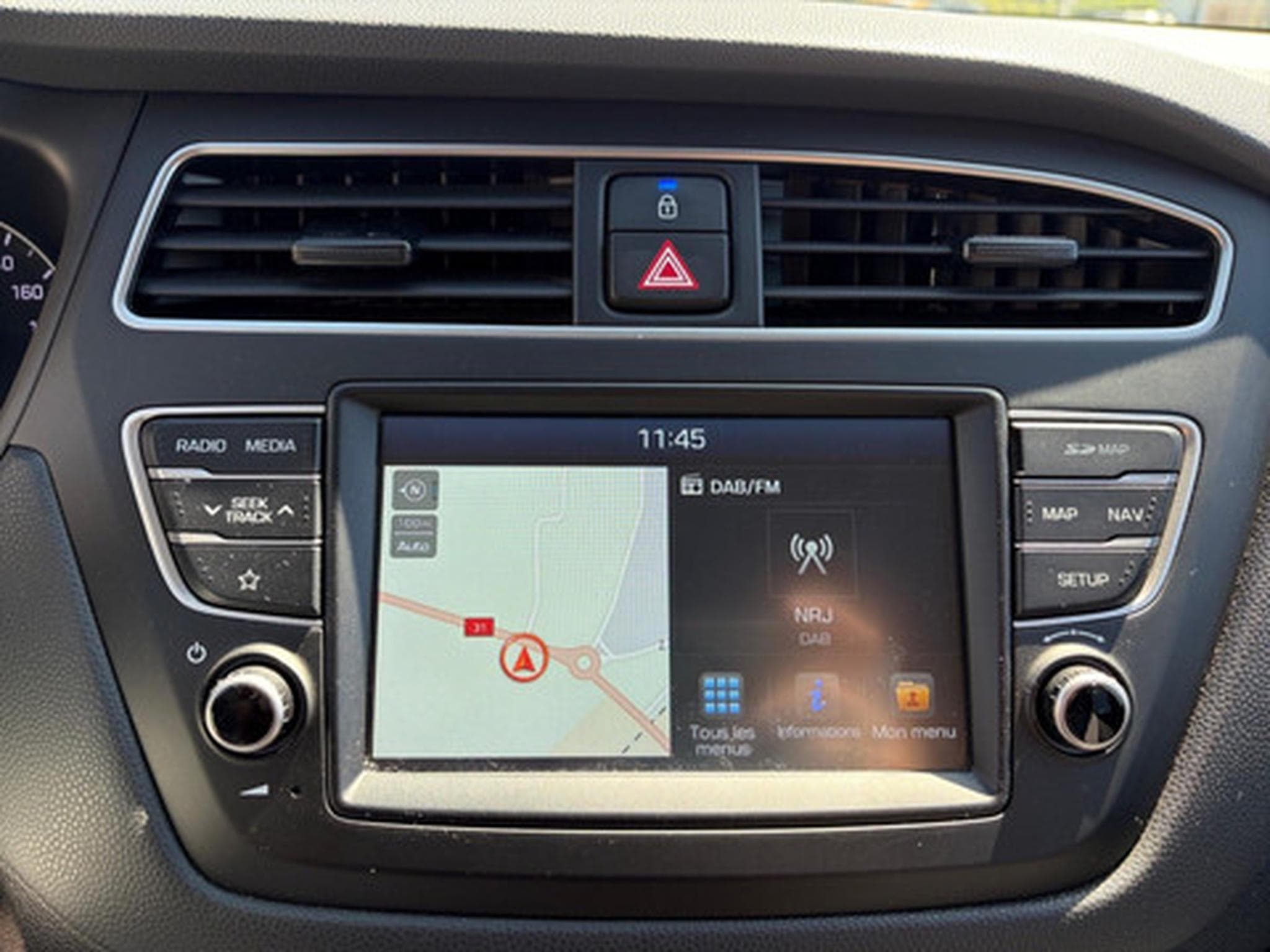 Hyundai i20 1.0 T-GDi 7DCT Twist Tch Pck #1 Active (2020) - Photo 3