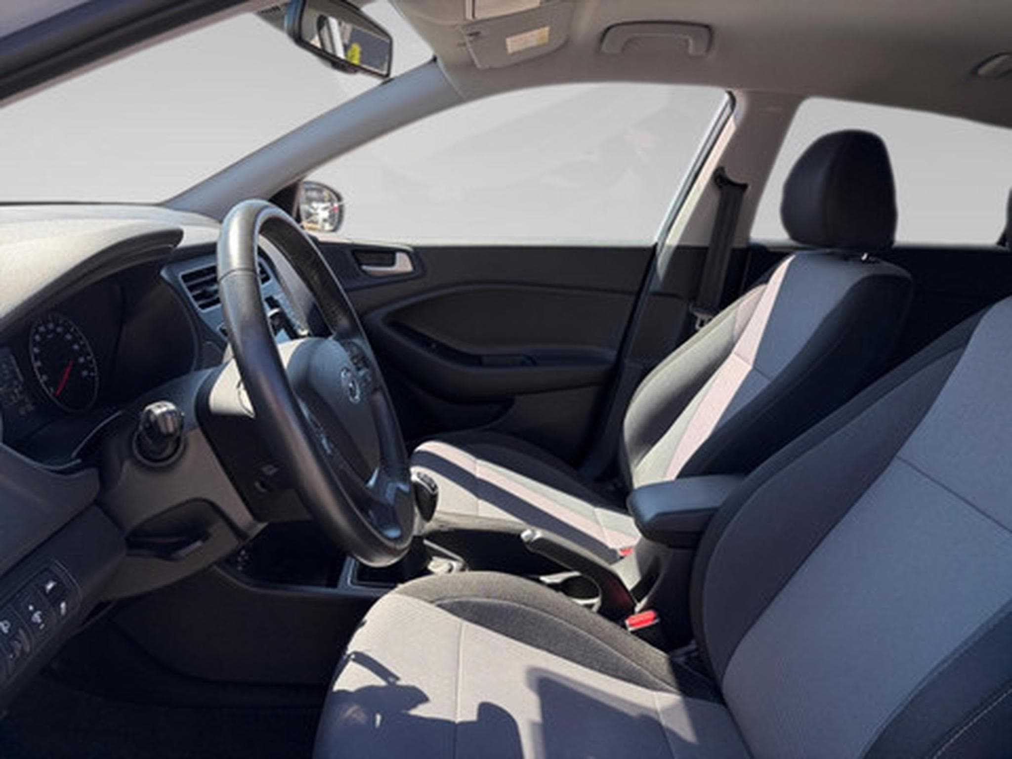 Hyundai i20 1.0 T-GDi 7DCT Twist Tch Pck #1 Active (2020) - Photo 4