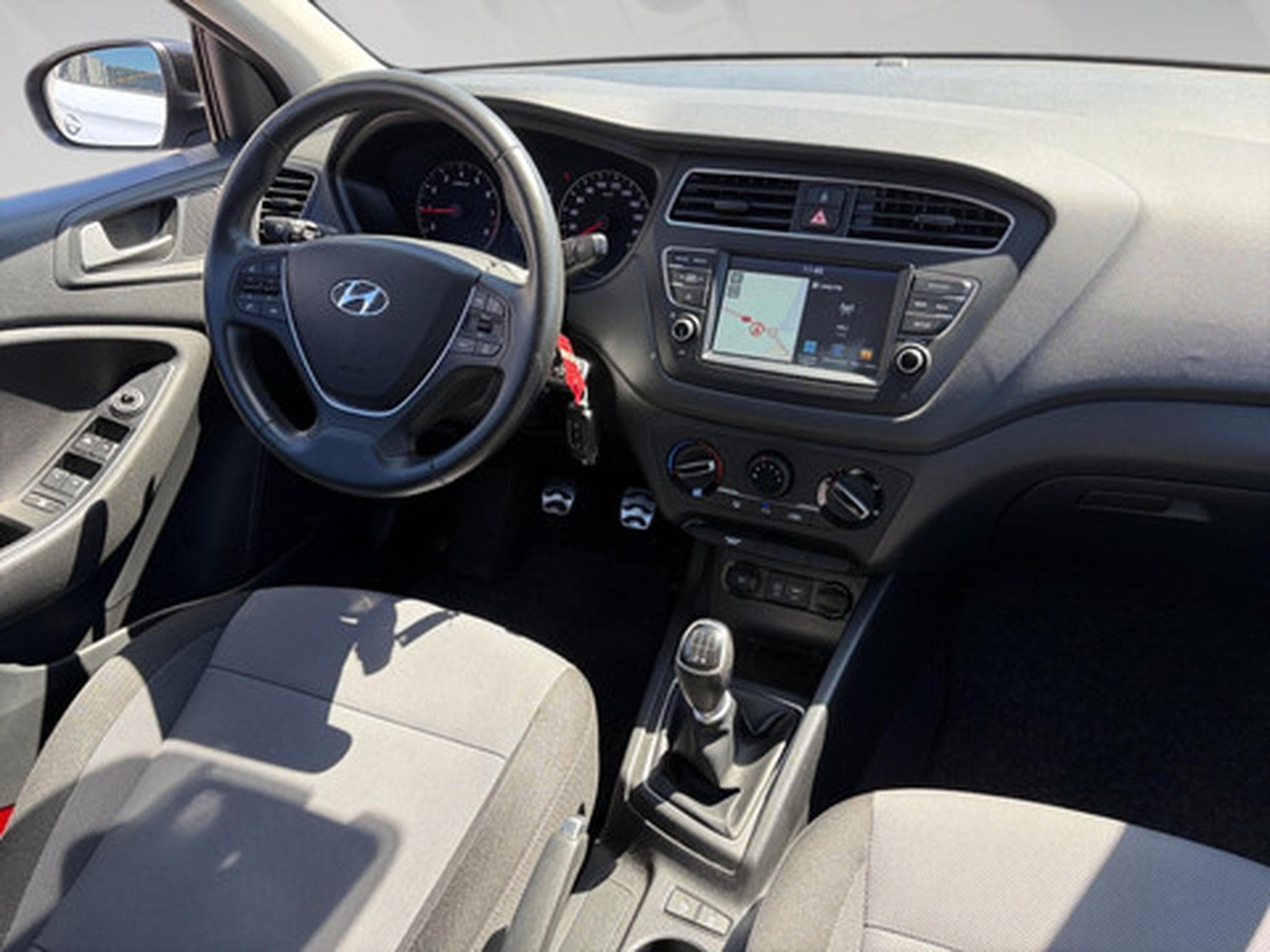 Hyundai i20 1.0 T-GDi 7DCT Twist Tch Pck #1 Active (2020) - Photo 6