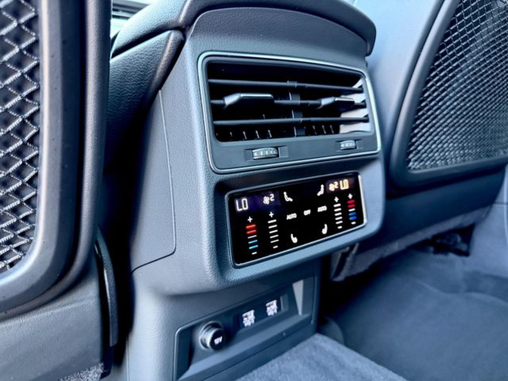 Audi Q7 Q7 50 TDI quattro S line Sport Plus Paket (2019) - Photo 23