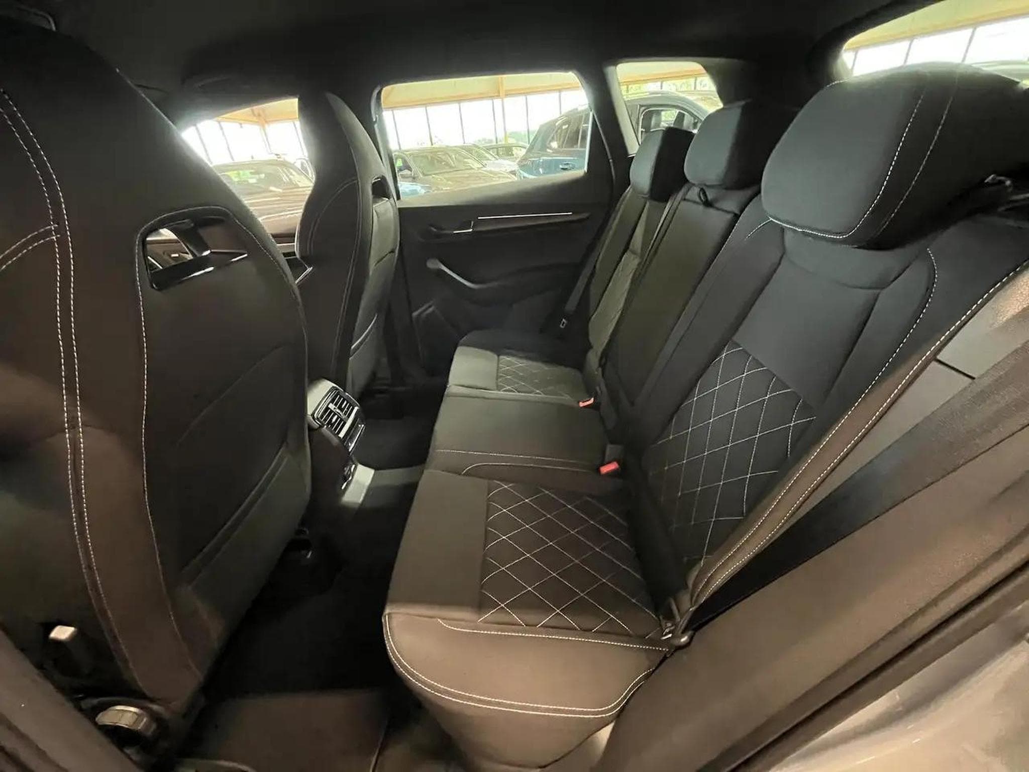 Skoda Karoq (2026) - Foto 10